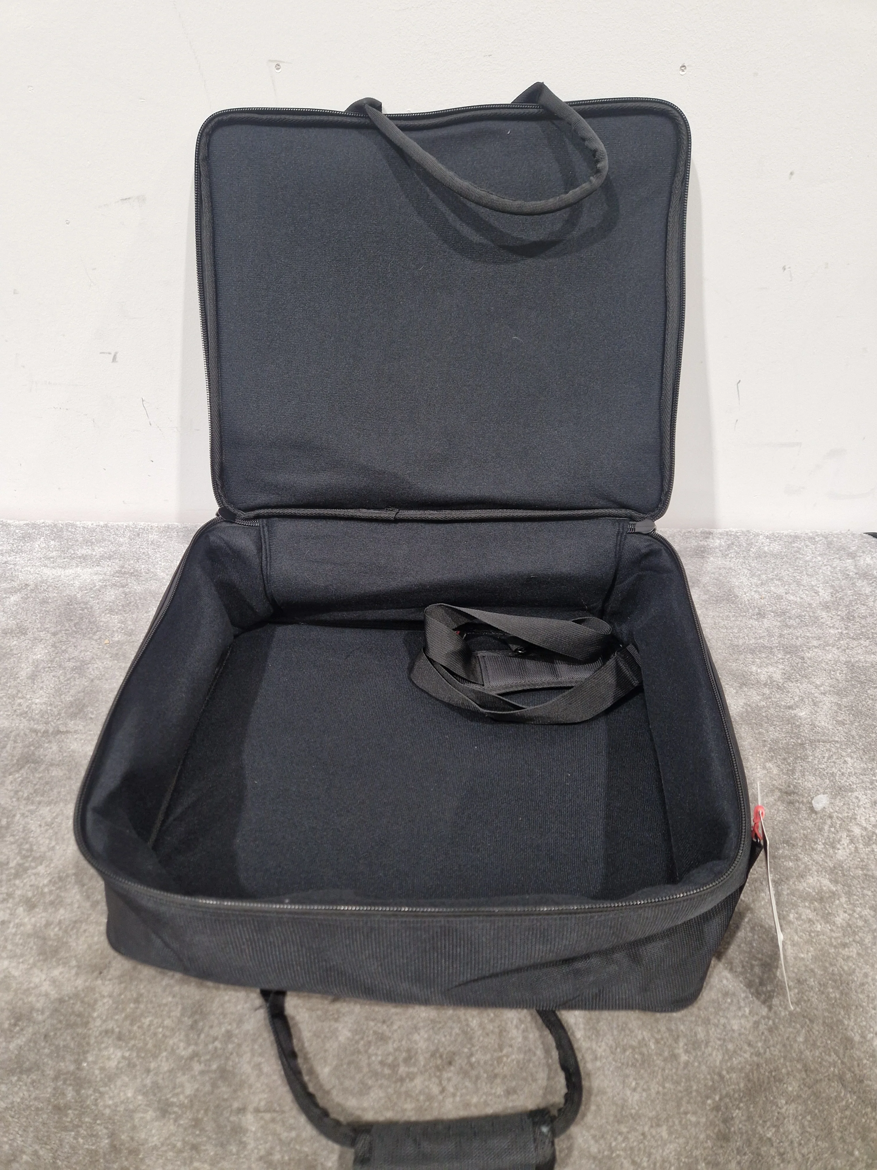 Gator G Mixerbag - Padded Protection, Adjustable Compartments - Mint w/ Bag Strap - Image 6