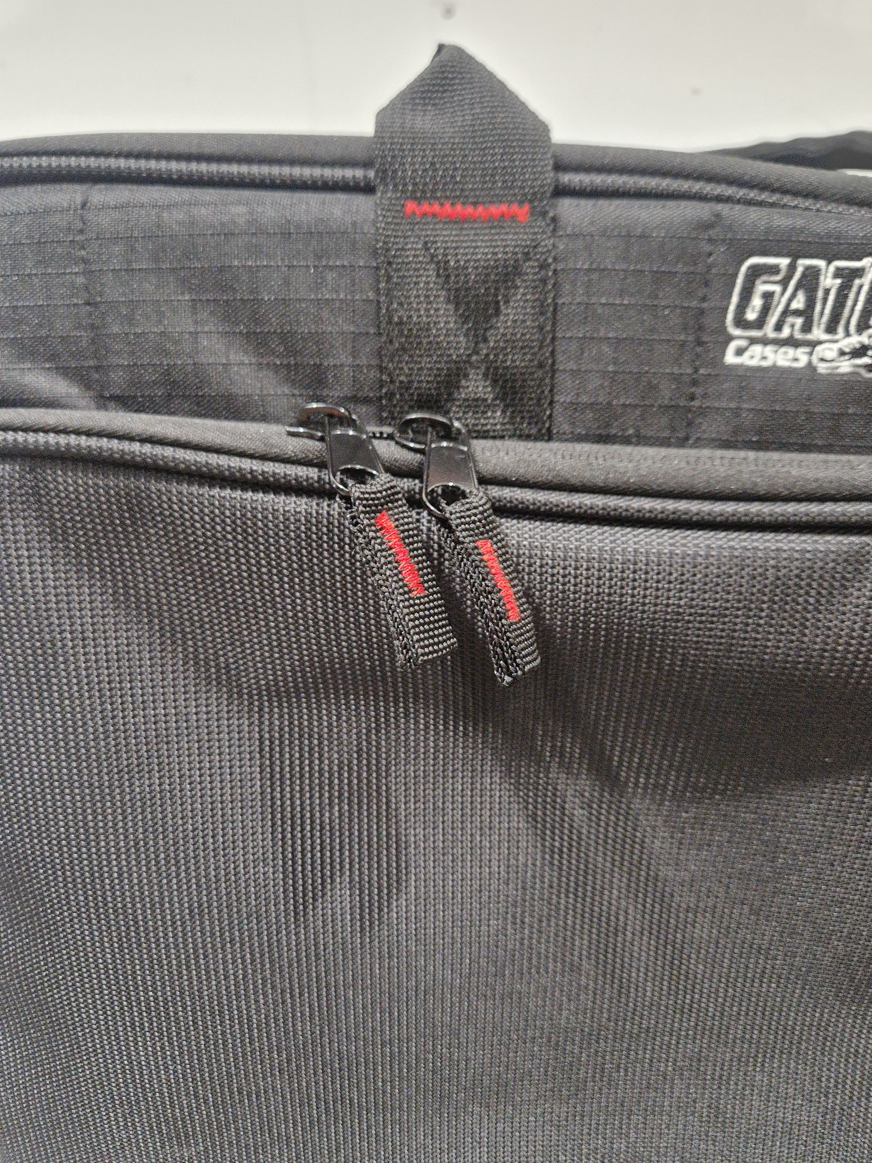Gator G Mixerbag - Padded Protection, Adjustable Compartments - Mint w/ Bag Strap - Image 7