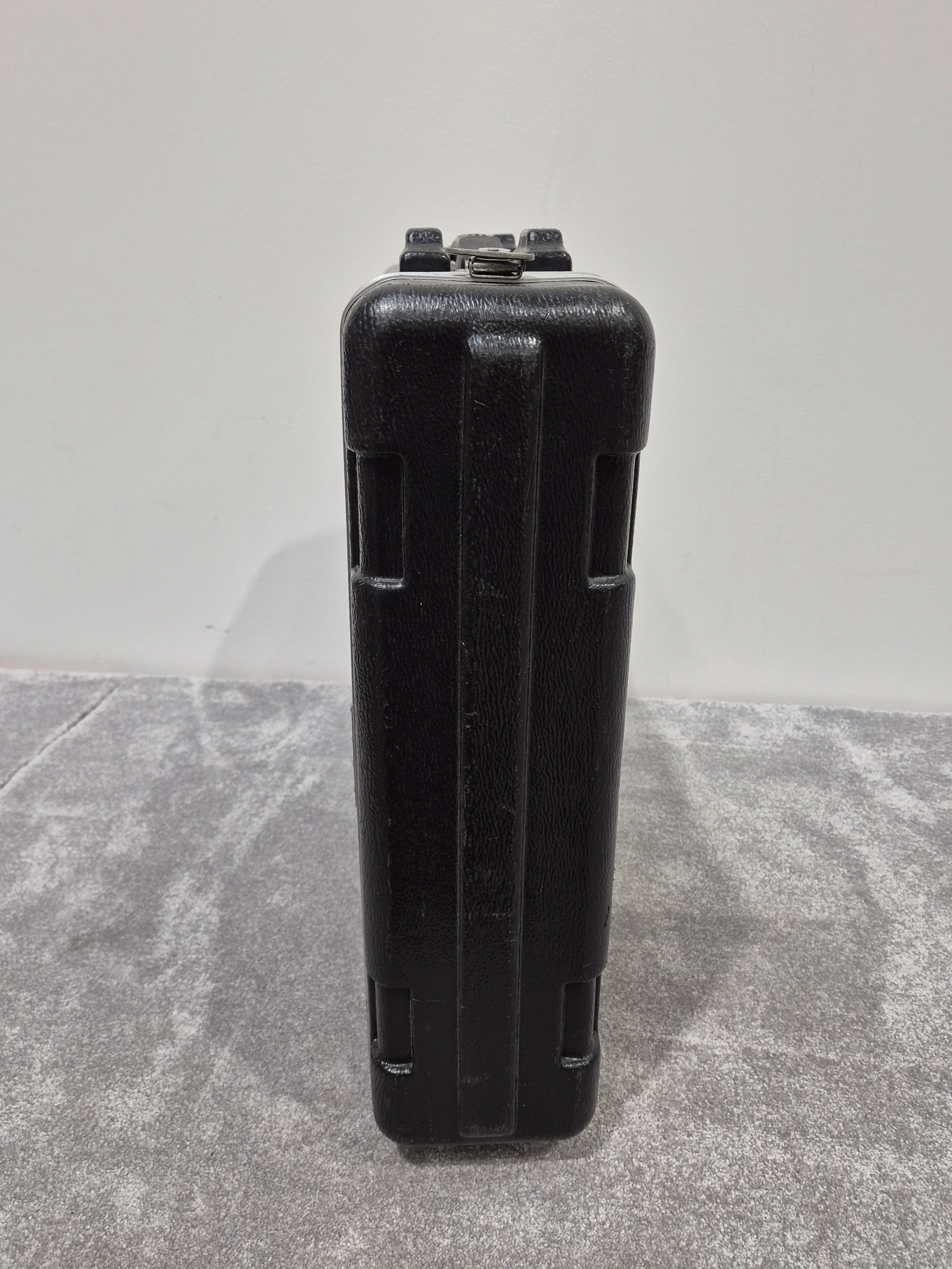 Gator 2U Hard Case Rack Case - External Dimensions 58cm x 55cm x 15cm - Very Good - Image 6