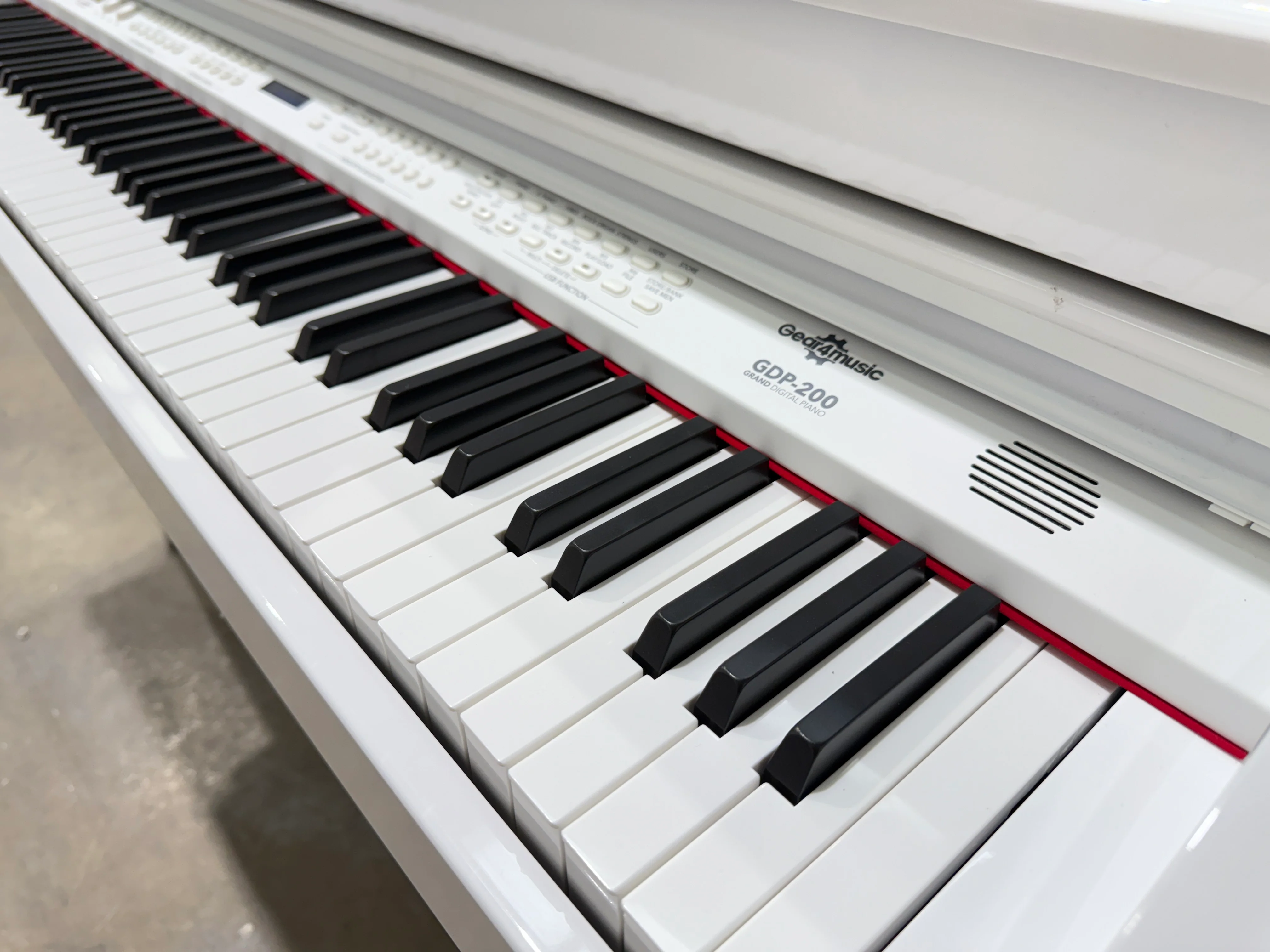 Gear4Music Grand Digital Piano - Model GDP-200 - Gloss White RRP £1349 - Image 4