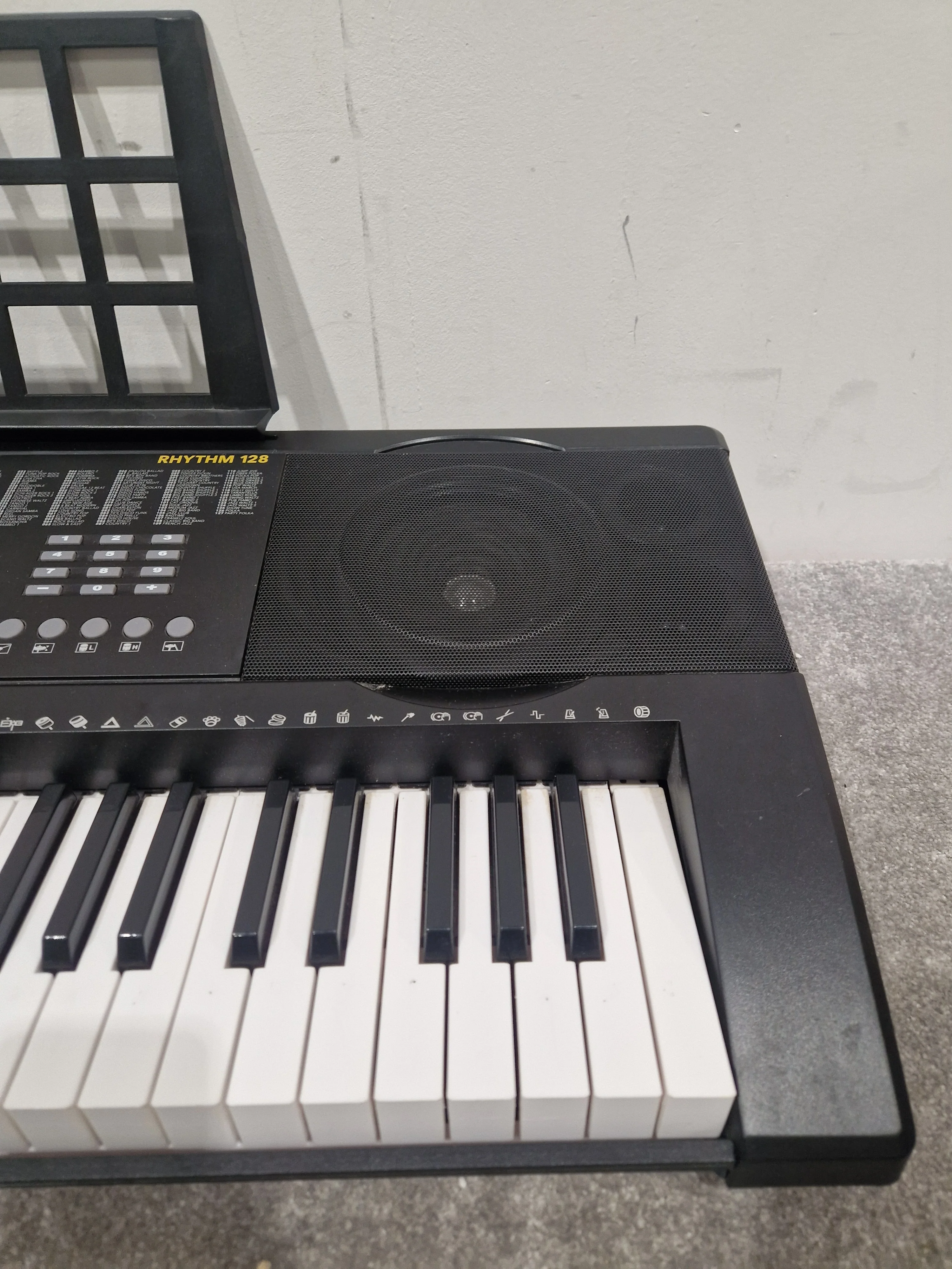 Gear4music MK-6000 - Electronic Keyboard - Black - Excellent w/ Power Supply - Image 4