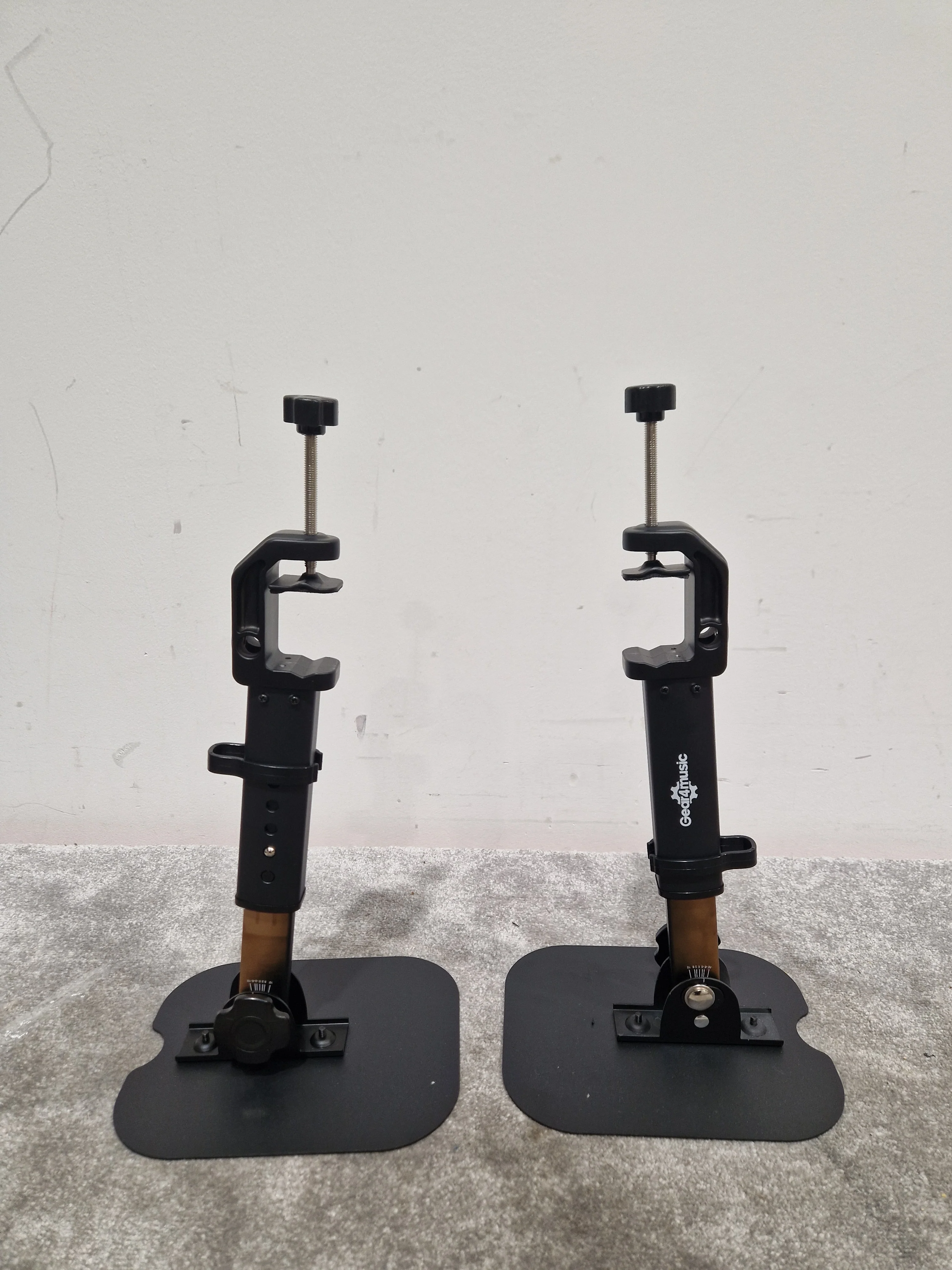 Gear4Music Speaker stands Desk clamp style Pair - Excellent - Image 11