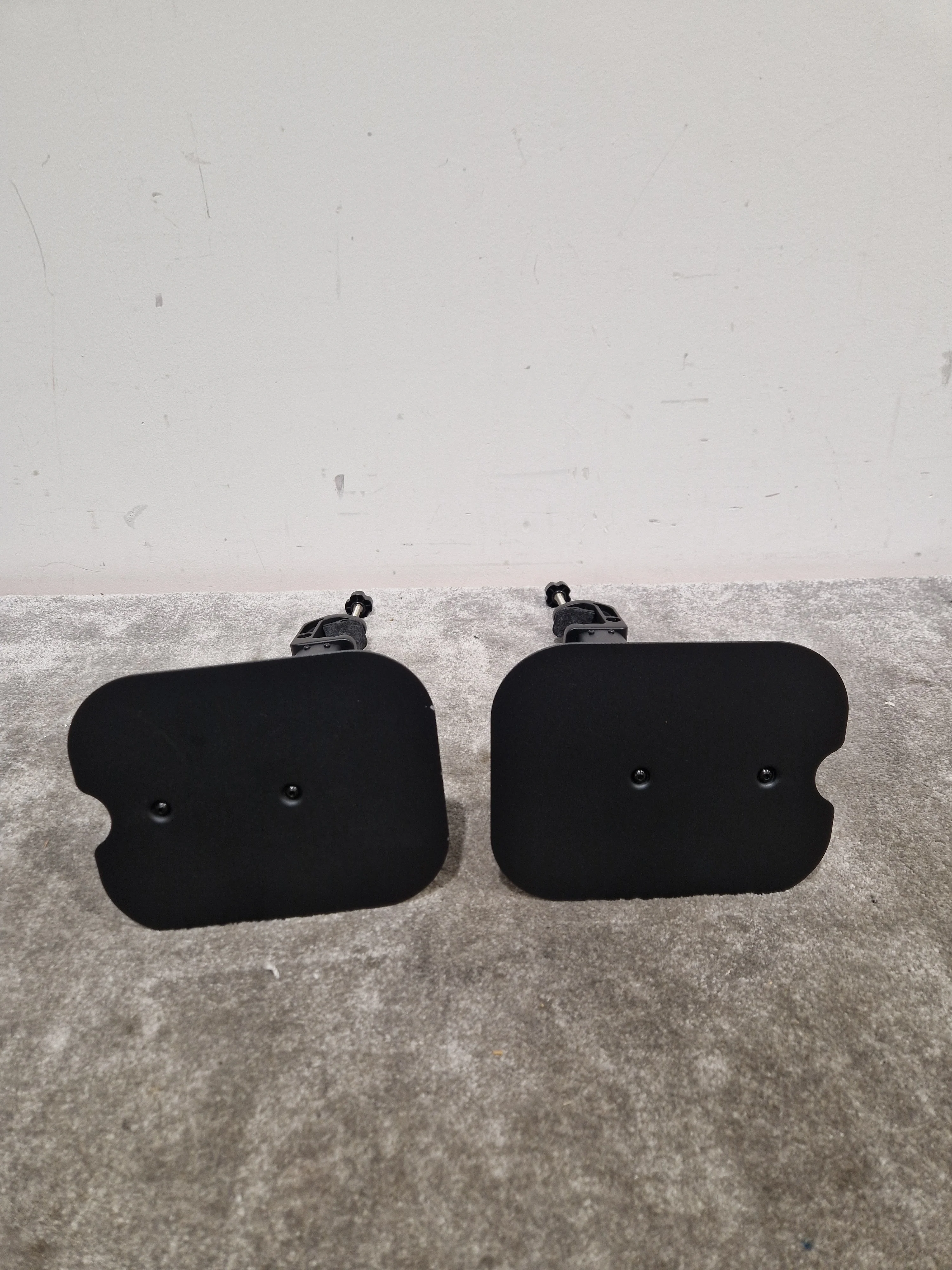 Gear4Music Speaker stands Desk clamp style Pair - Excellent - Image 13