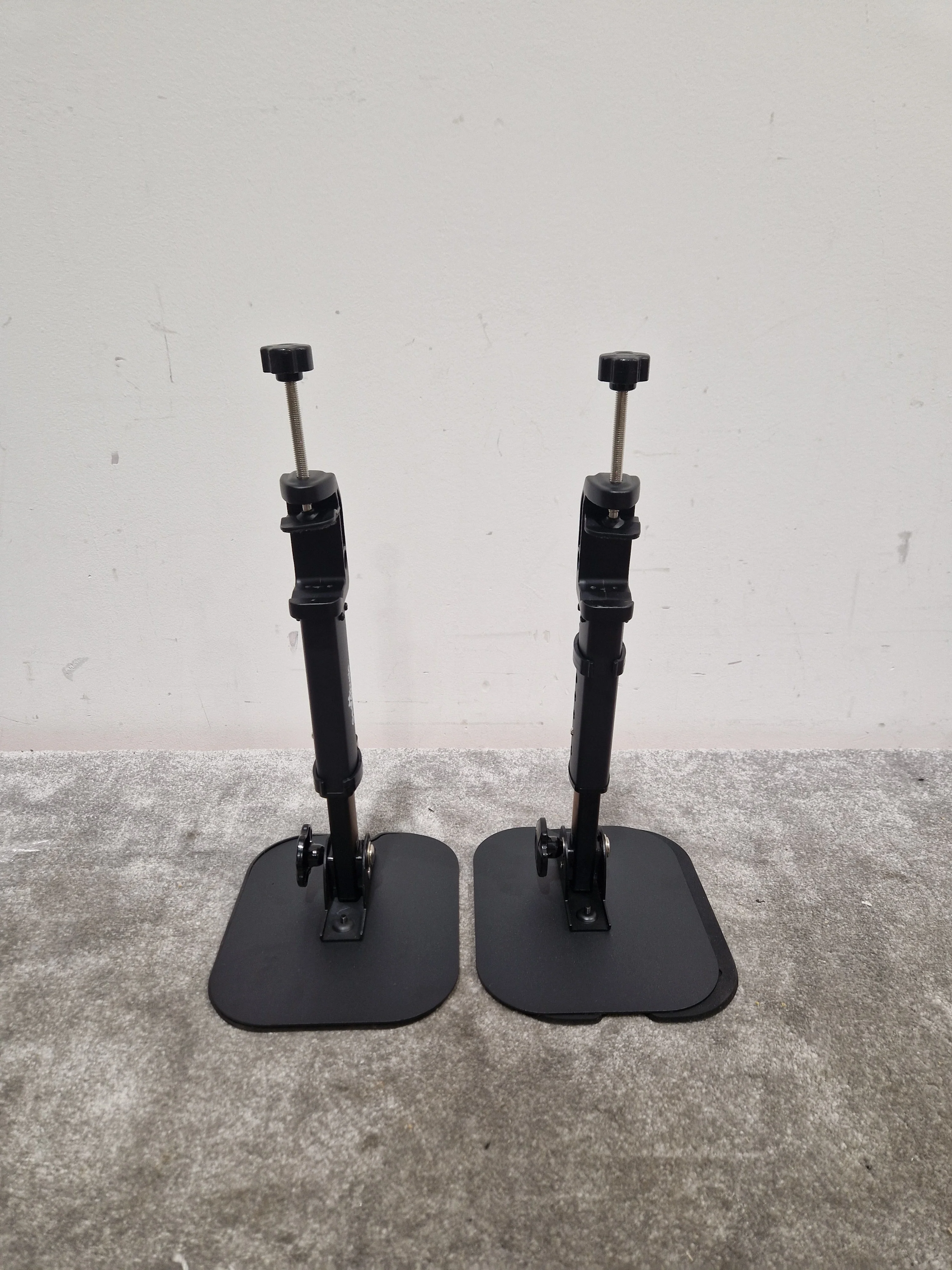 Gear4Music Speaker stands Desk clamp style Pair - Excellent - Image 17