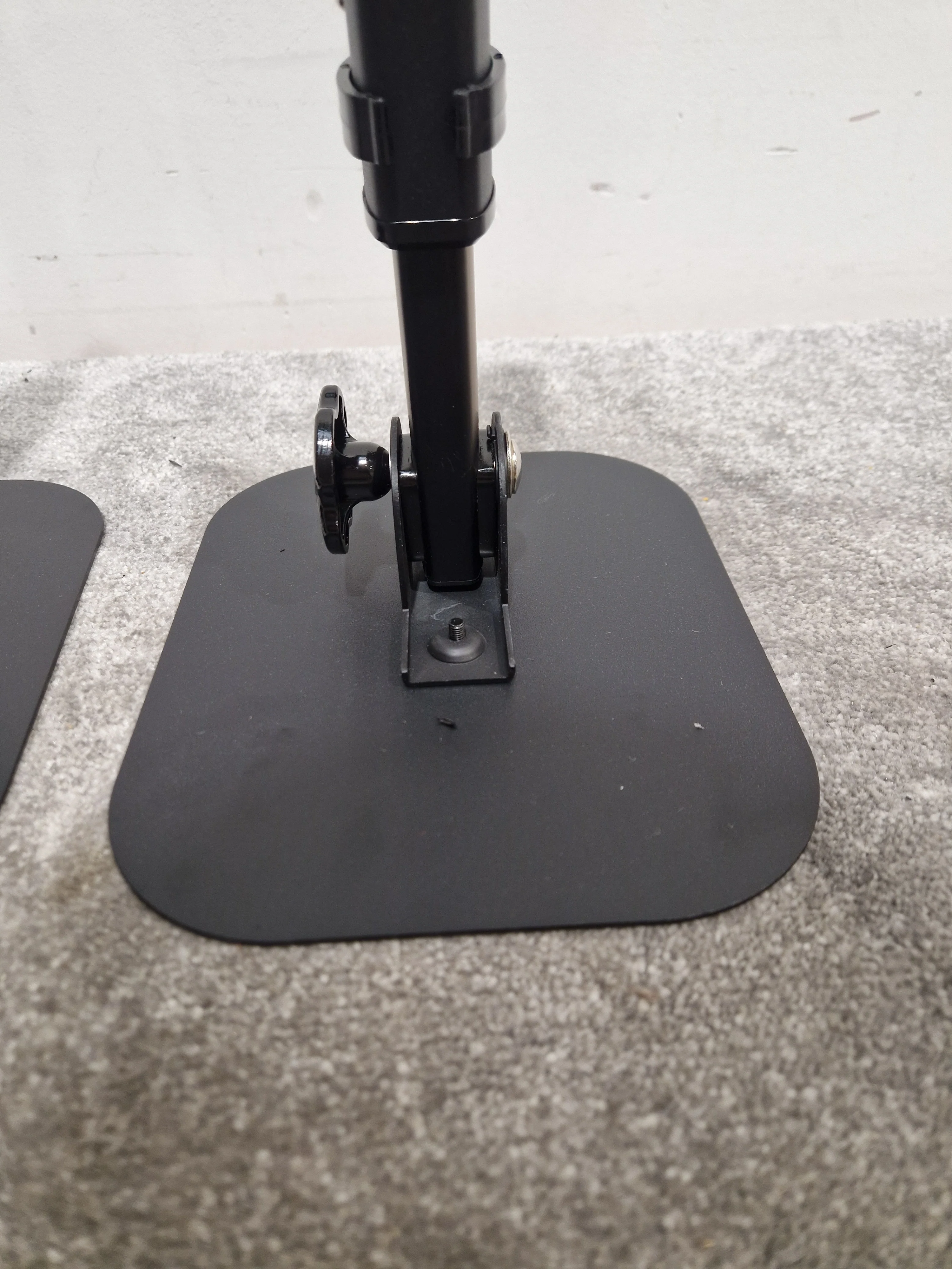 Gear4Music Speaker stands Desk clamp style Pair - Excellent - Image 9