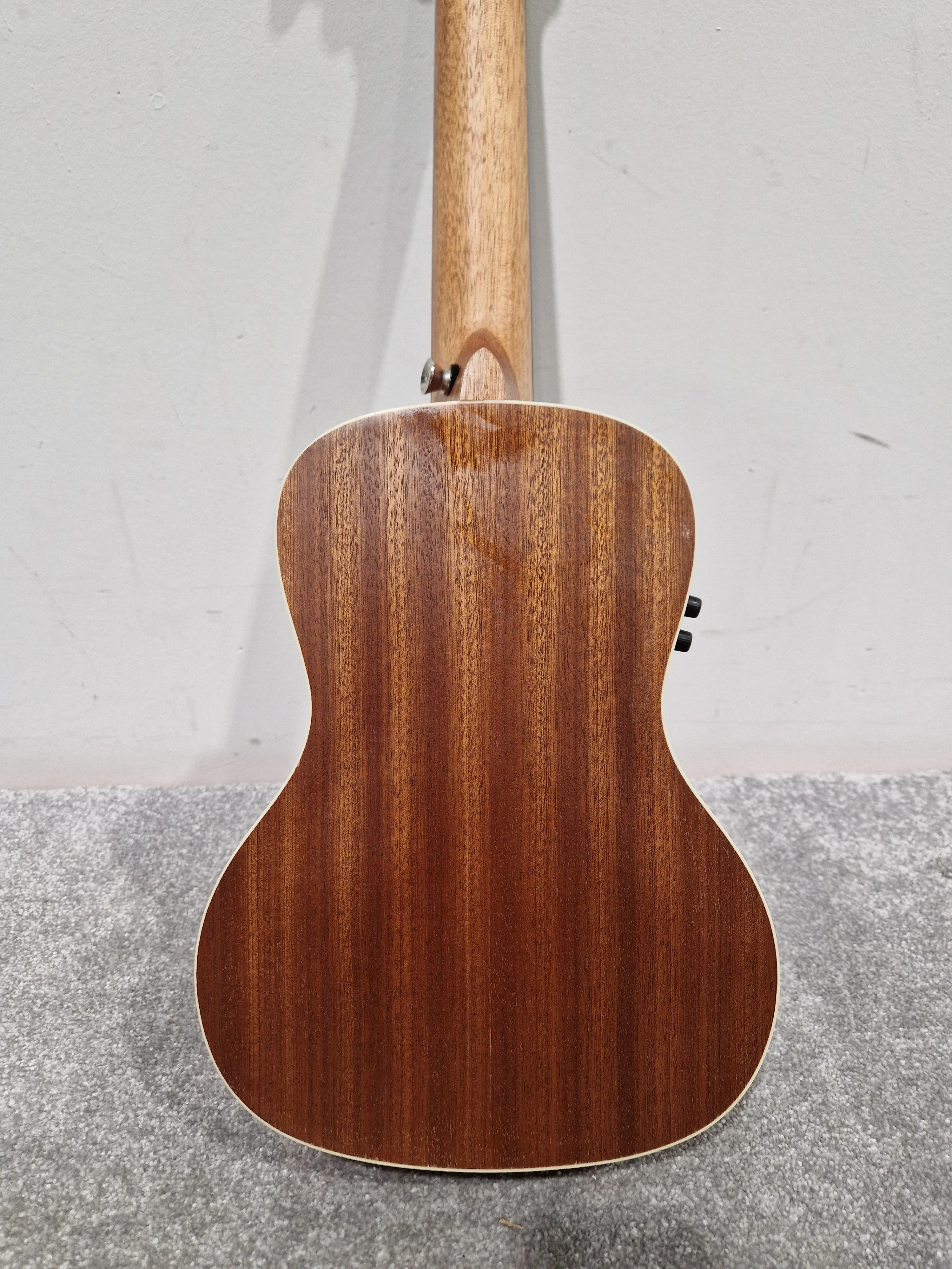 GEAR4MUSIC UK-SAP-CONE Electro-Acoustic Ukulele - Cutaway Design - Excellent - Image 4