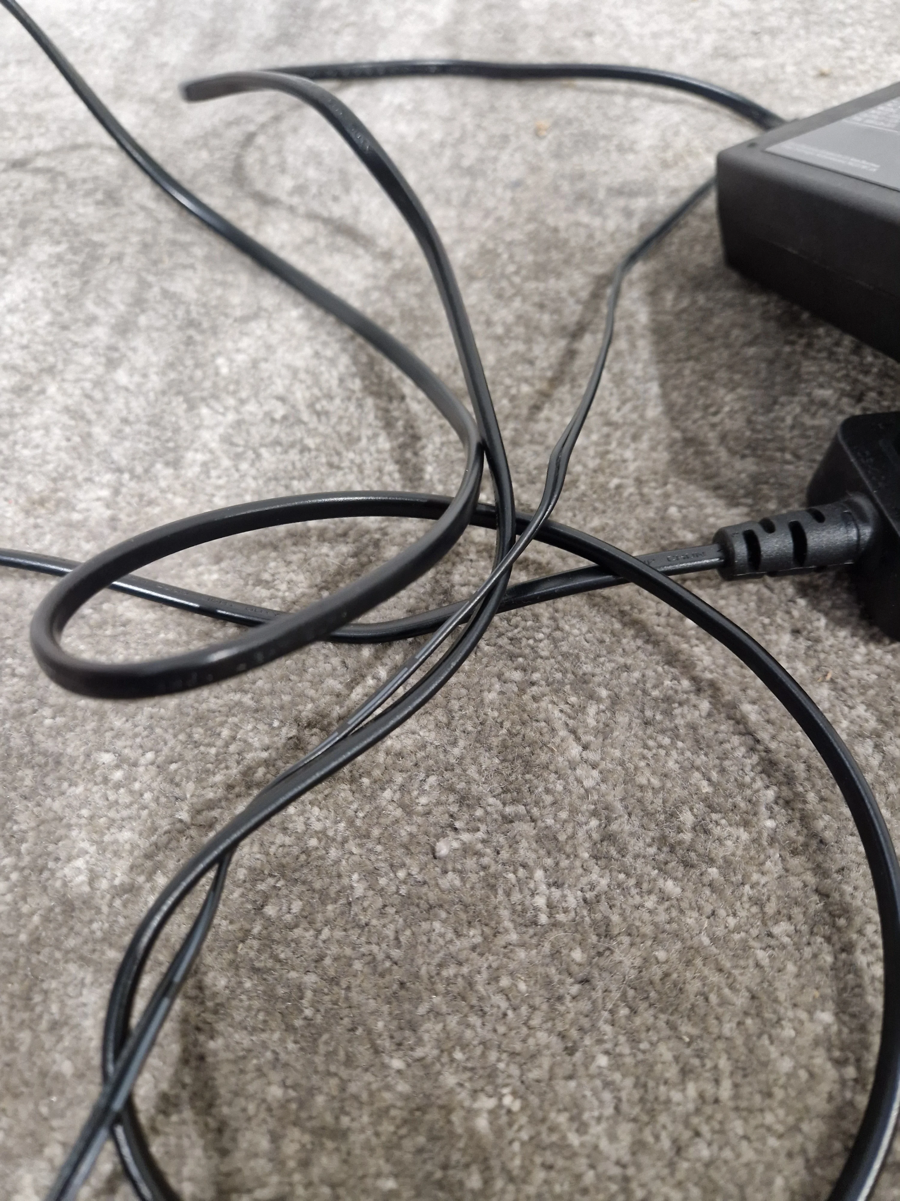 Genuine Liteon PE-1300-9AR5 AC Power Supply Adapter Black 2.5A 12V UK Plug – Power adapter - Excellent - Image 7