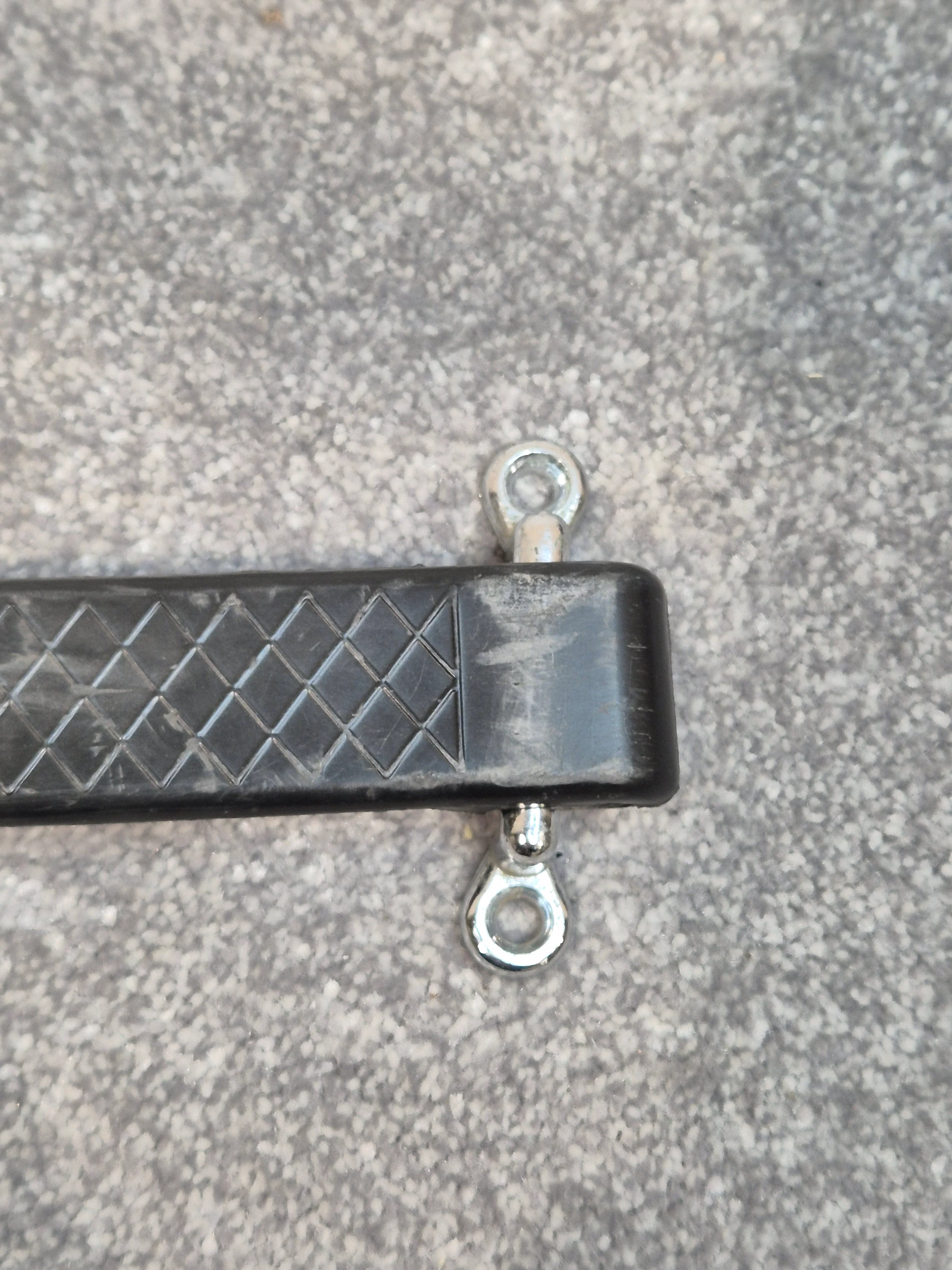 Original Replacement Vox Handle with Brackets for Vox Amplifiers - Image 2