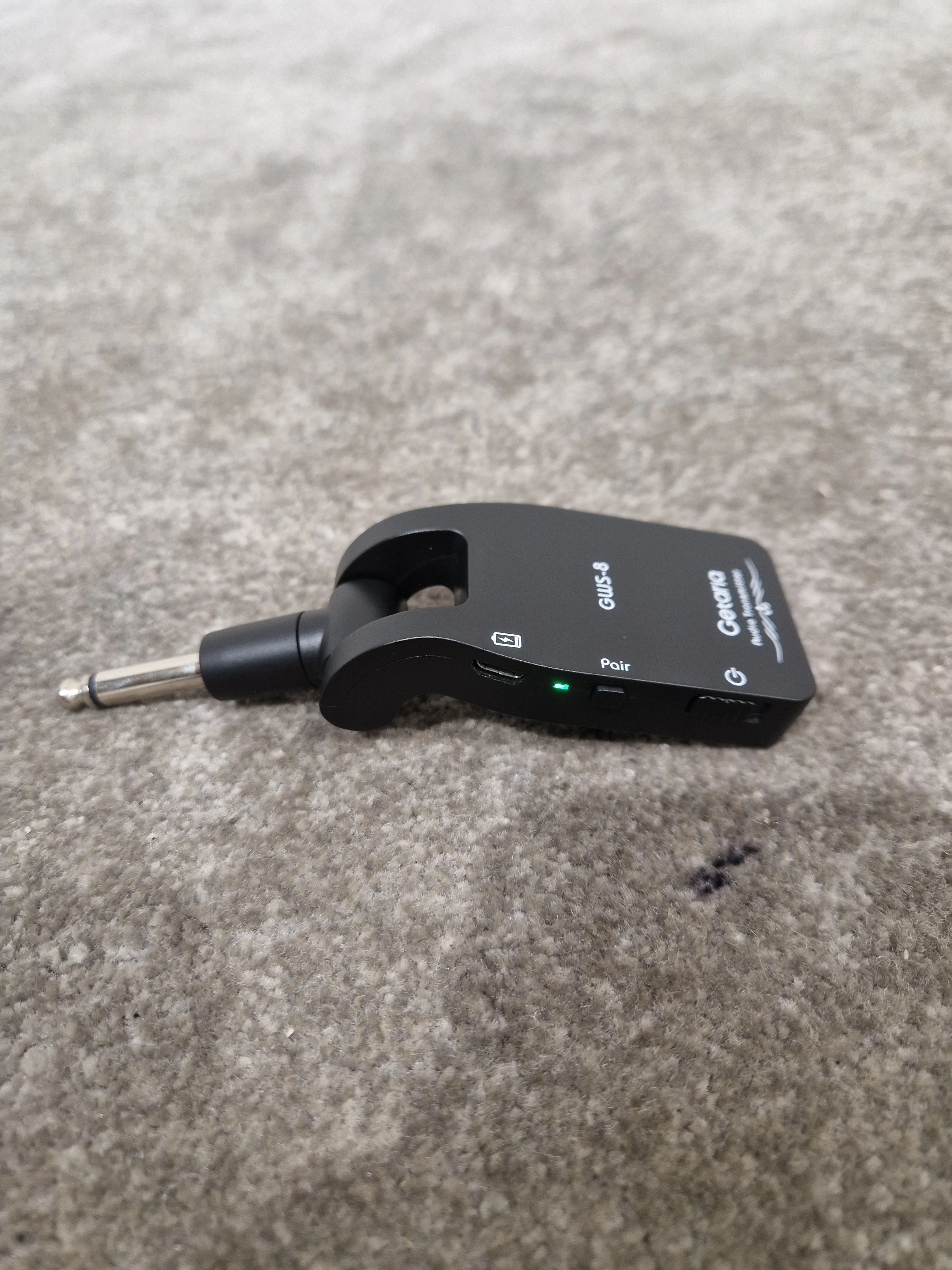 Getaria Guitar Wireless System - Reliable Signal Transmission - Excellent w/ Original Box & Power Supply - Image 2