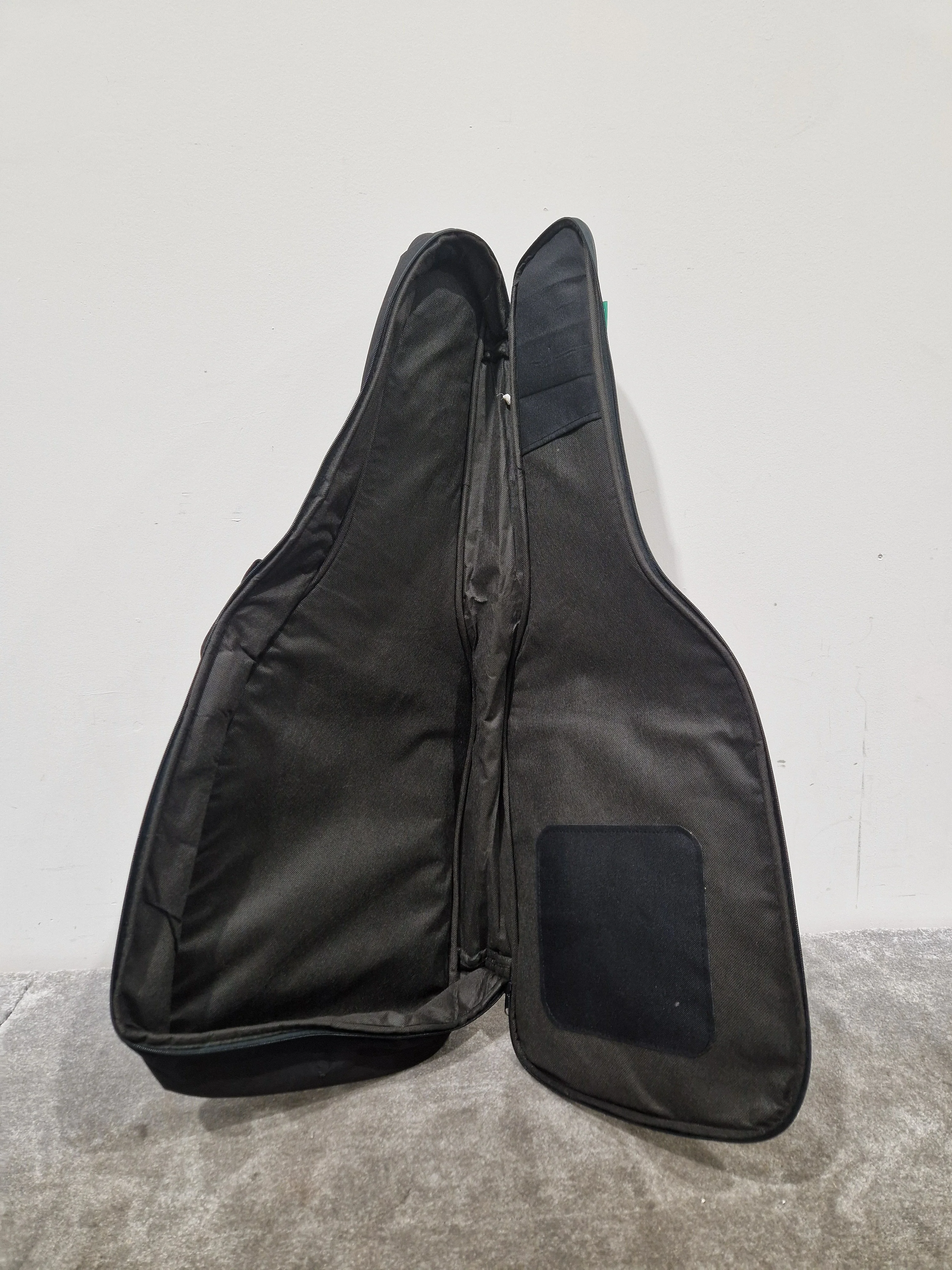 Gewa Guitar Case - Premium Protection Design - Excellent - Image 2