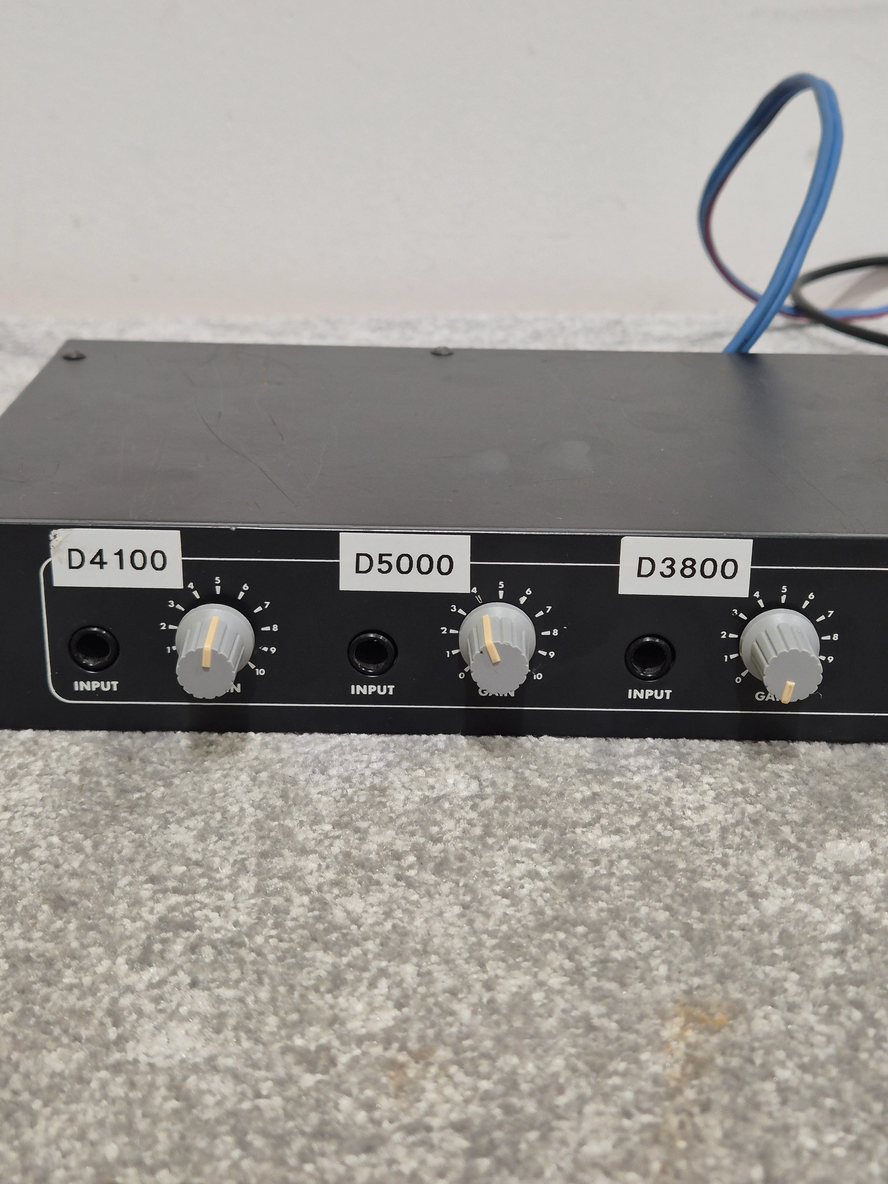 GGG LTD 3G - 3 Channels Microphone Mixer - Spares or Repair - Image 2