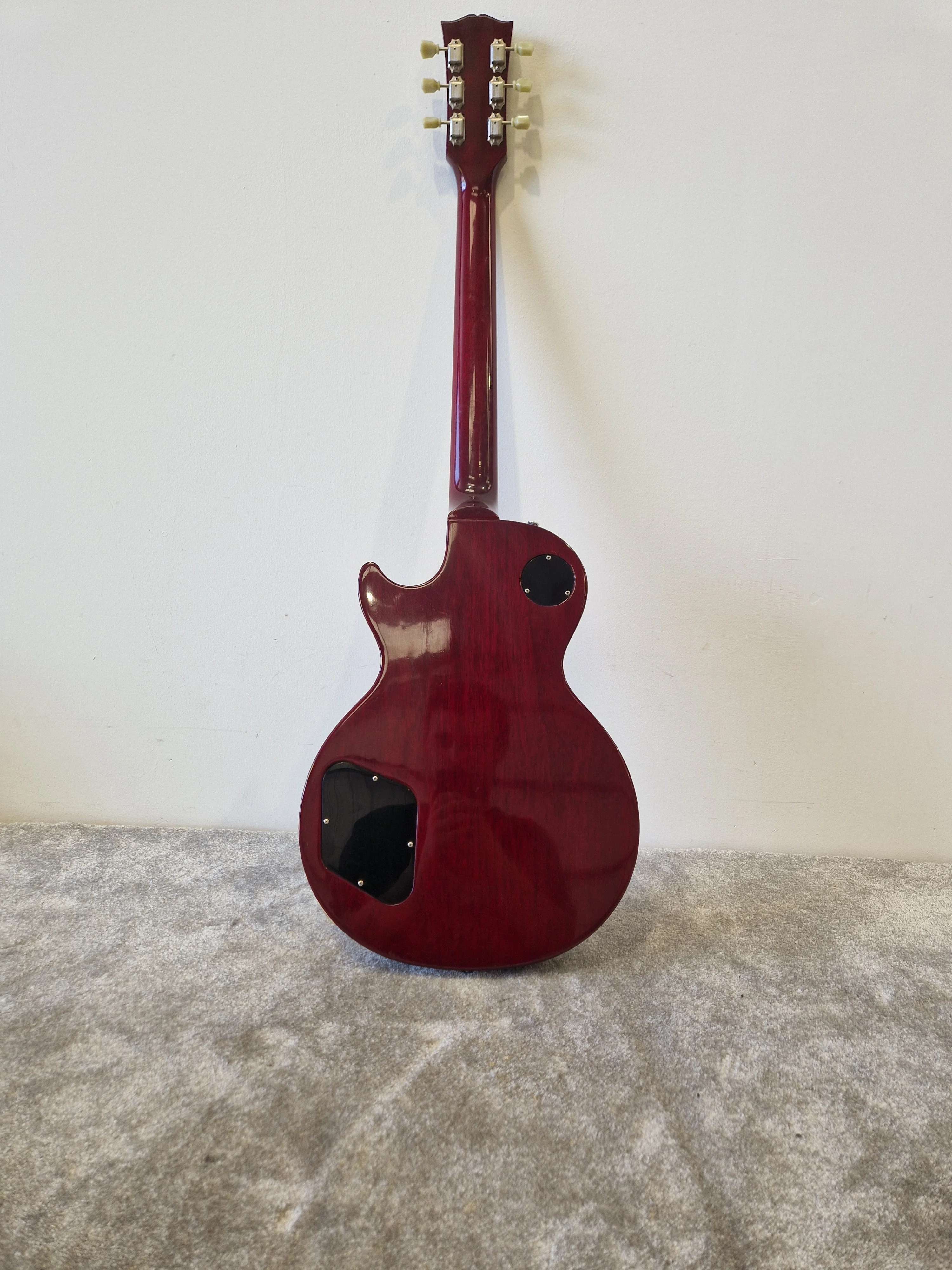 Gibson Les Paul Classic Plus 2005 – Translucent Red Finish, 60s Slim Neck - Very good w/ Hard Case - Image 4