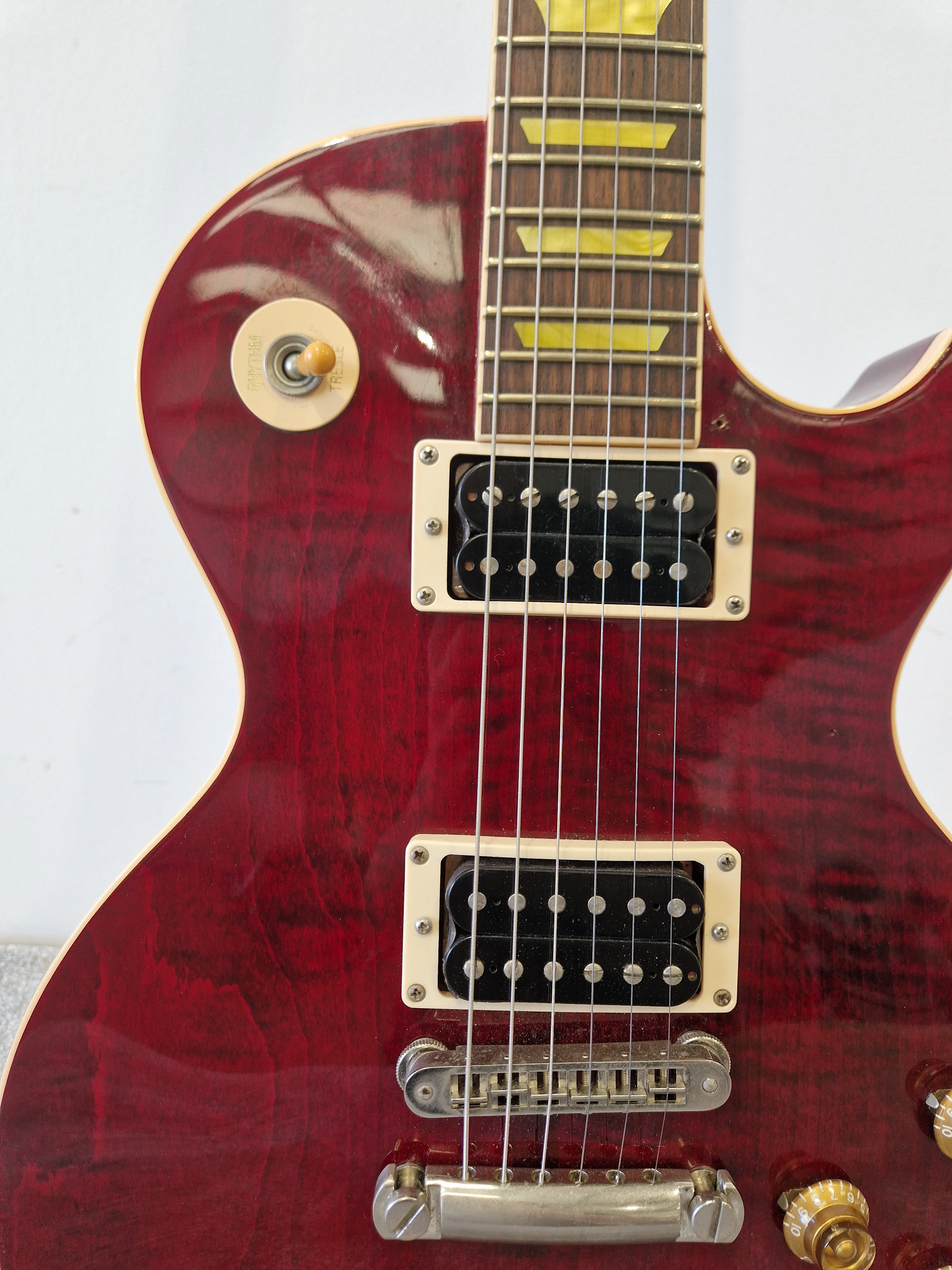 Gibson Les Paul Classic Plus 2005 – Translucent Red Finish, 60s Slim Neck - Very good w/ Hard Case - Image 6