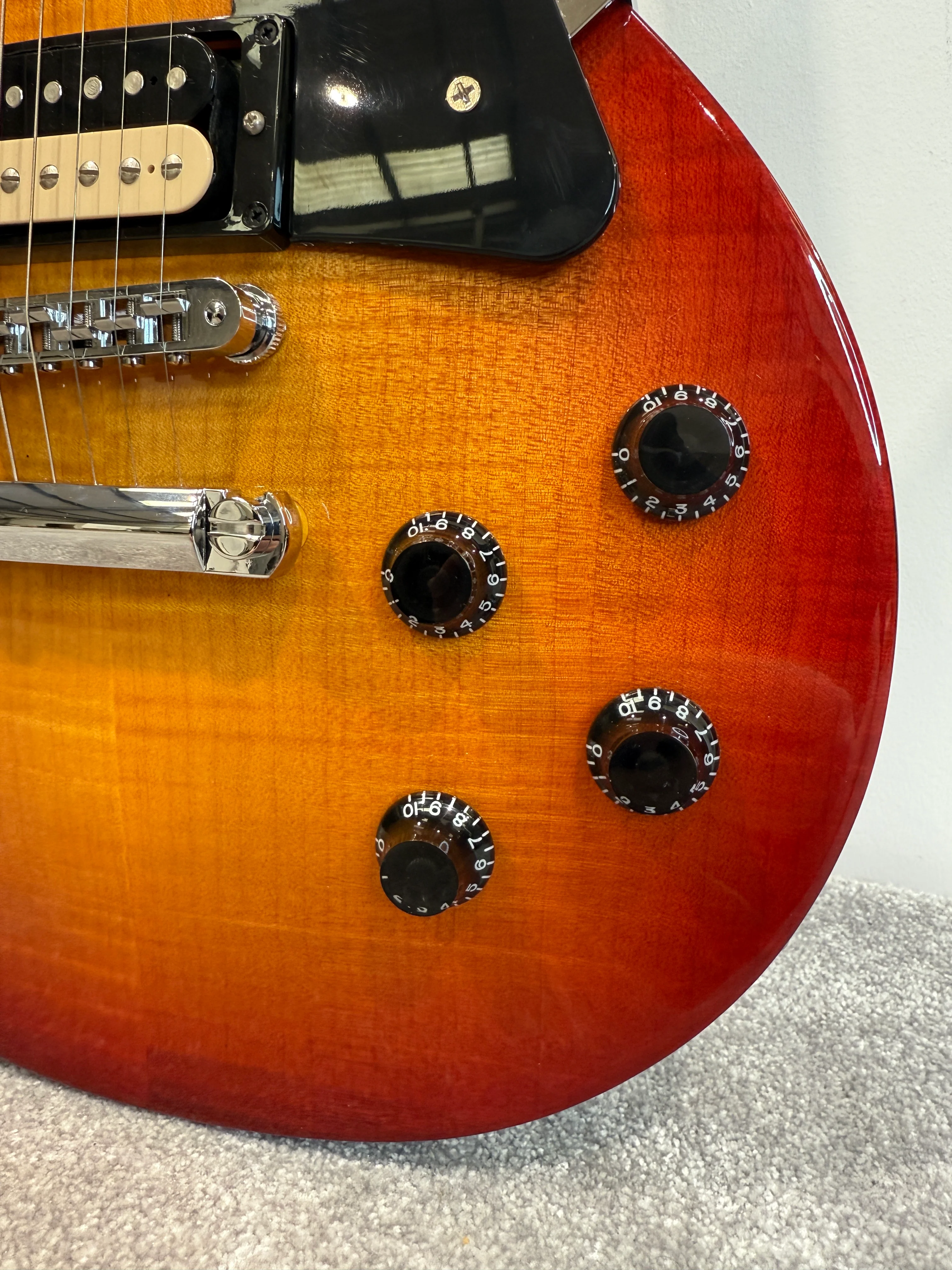 Gibson Les Paul Studio Deluxe II '60s Flame Top USA Electric Guitar - Heritage Cherry - 2013 - Heritage Cherry Finish - Excellent w/ Hard Case & Tuner - Image 10