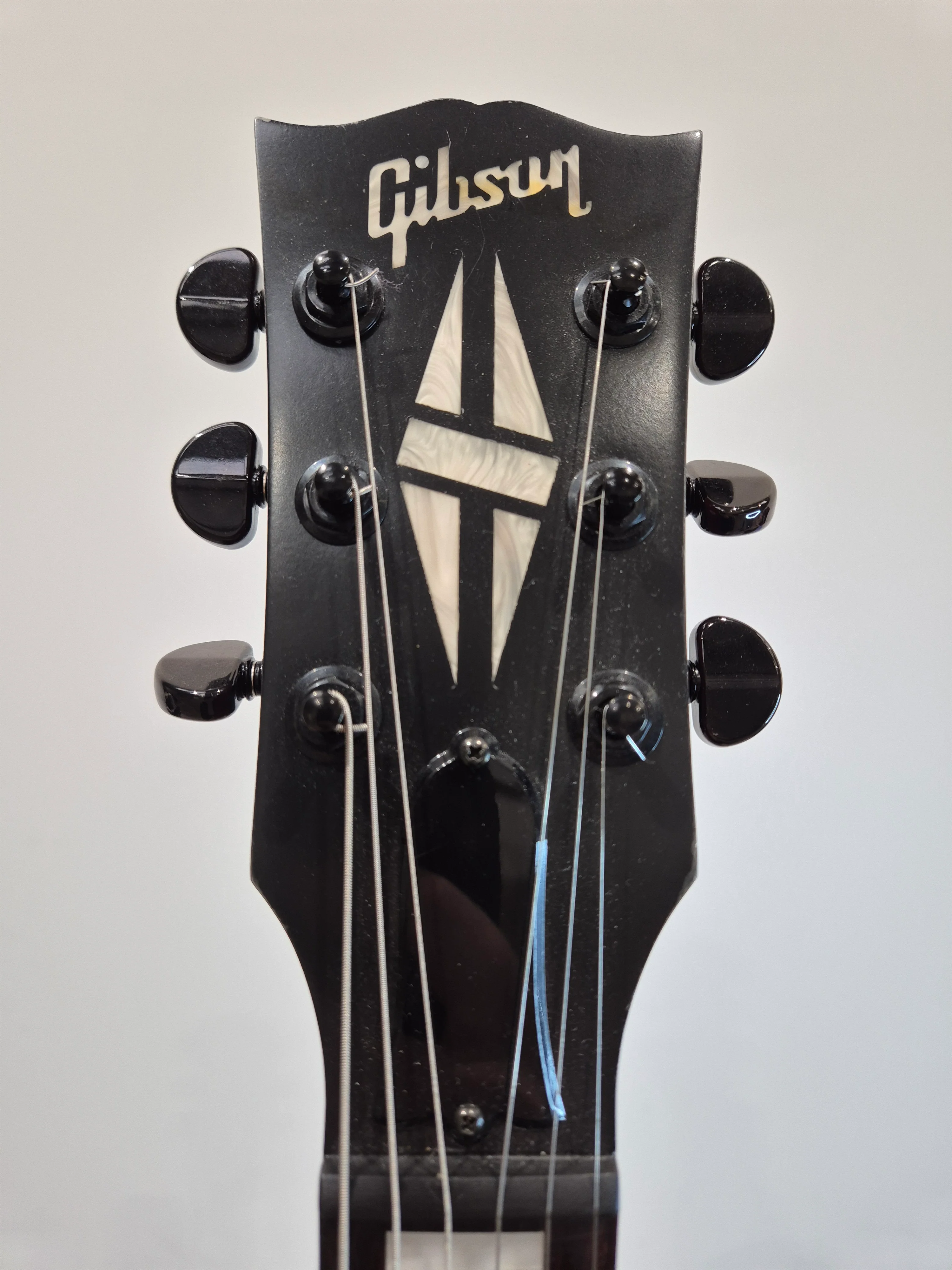 Gibson N-225 USA – Semi-Hollow Electric Guitar – Mint w/ Gear4music Hard Case - Image 6