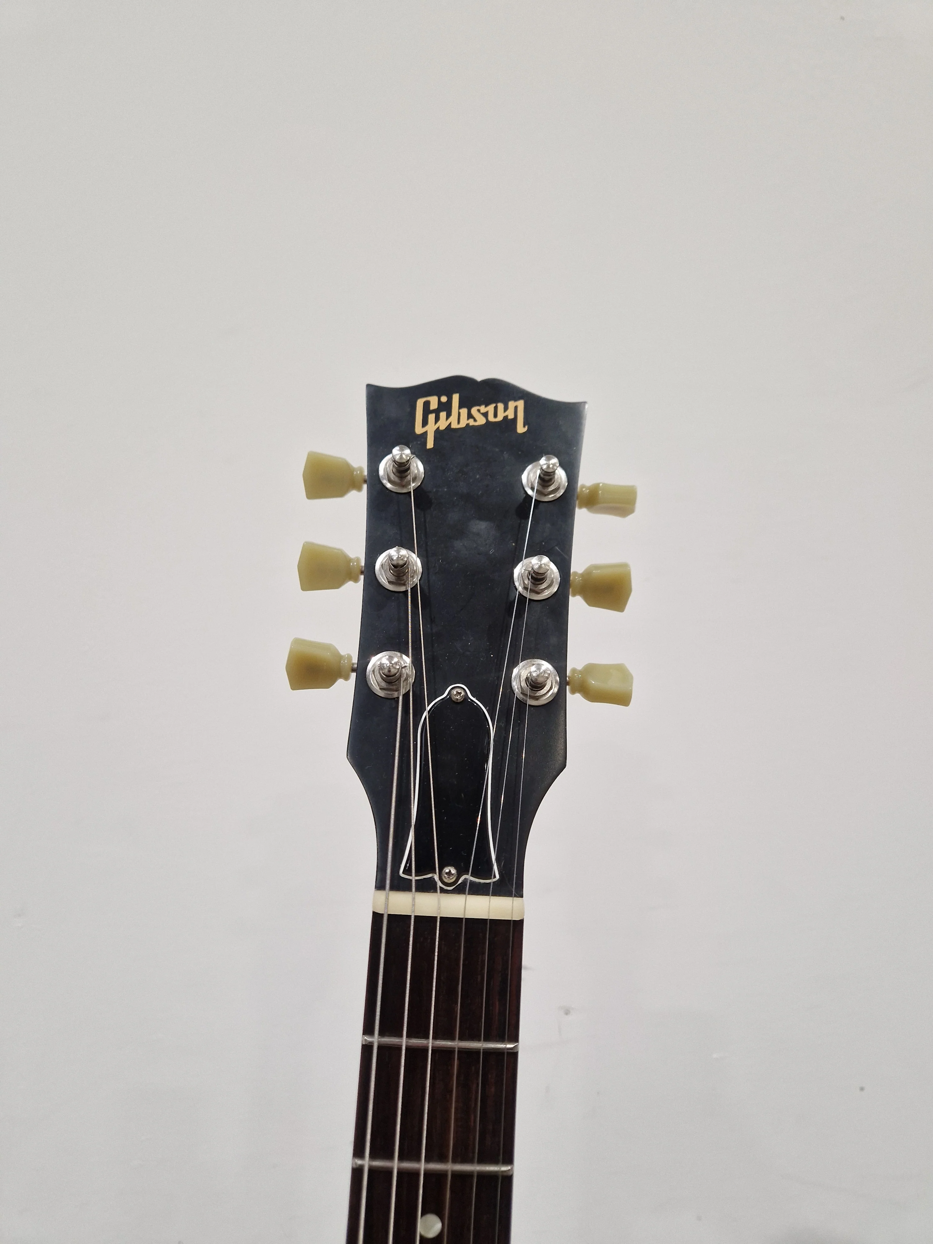 Gibson SG 2010 Special Edition - Special Edition Finish - Excellent w/ Power Supply & Gibson Hard Case - Image 4