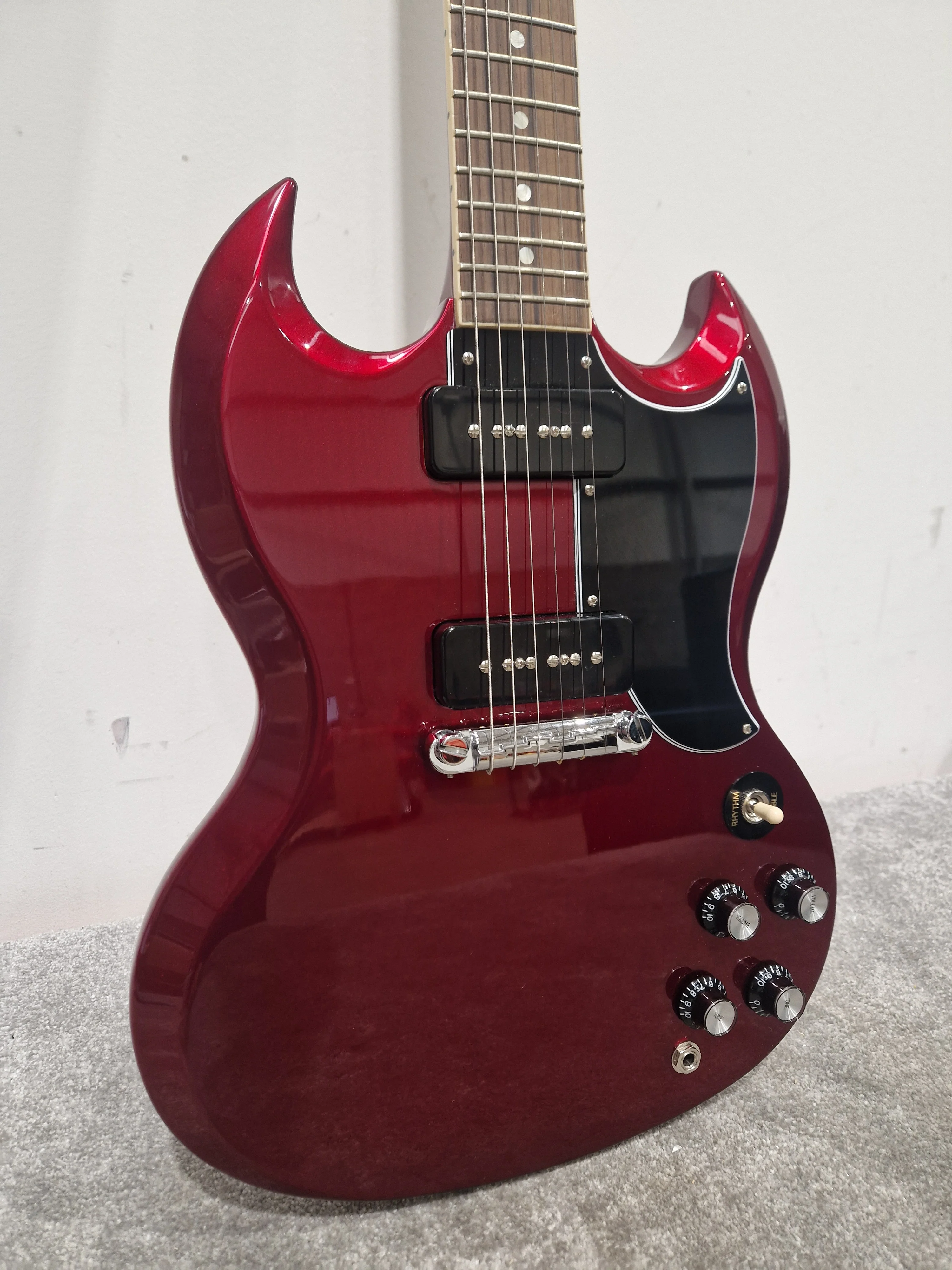 Gibson SG Special 2020 - Electric Guitar - Sparkling Burgundy Red - Excellent w/ Soft Case - Image 5