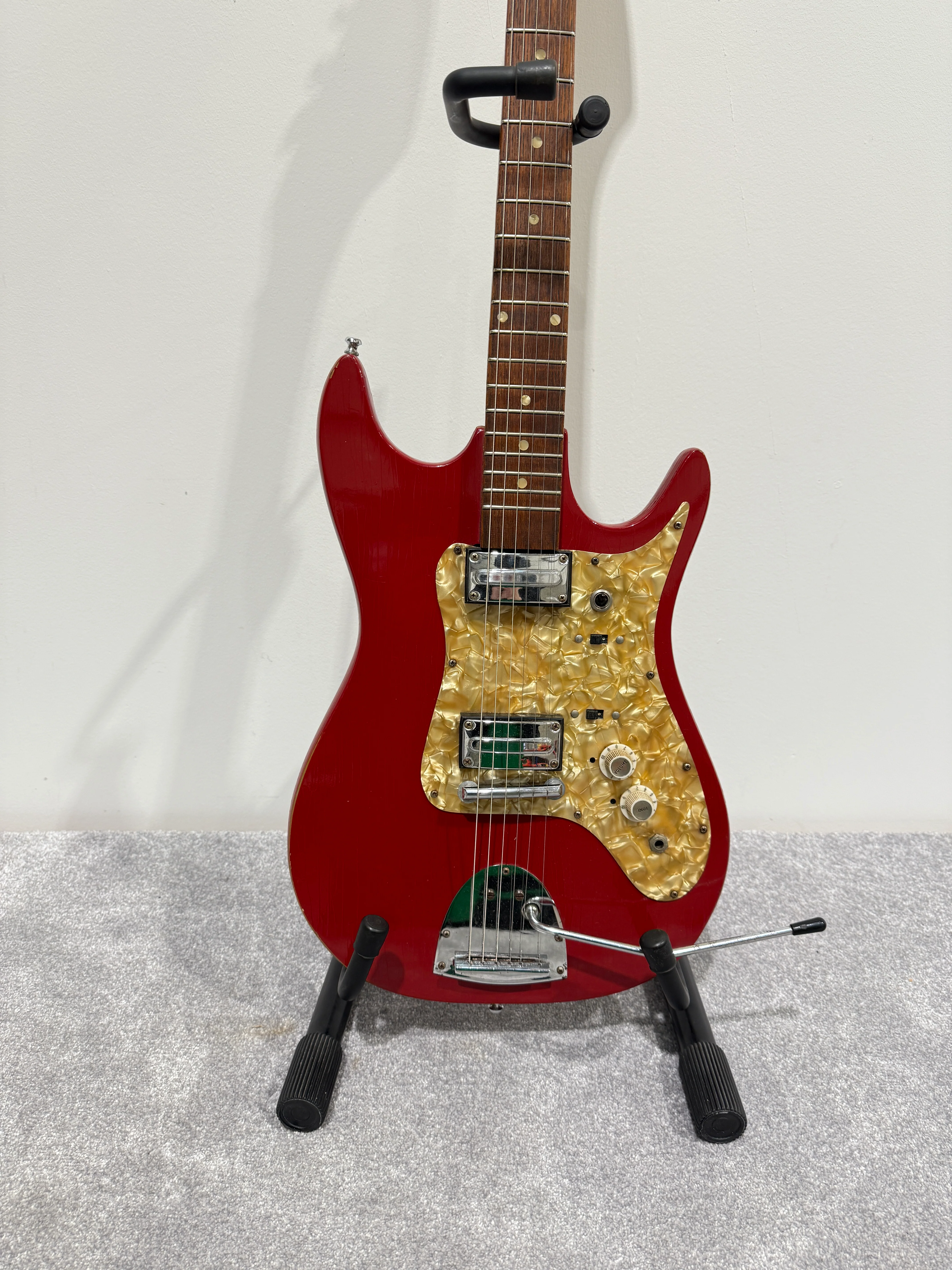 Giraffe Folding / Extendable Guitar or Bass Guitar Stand - Image 3