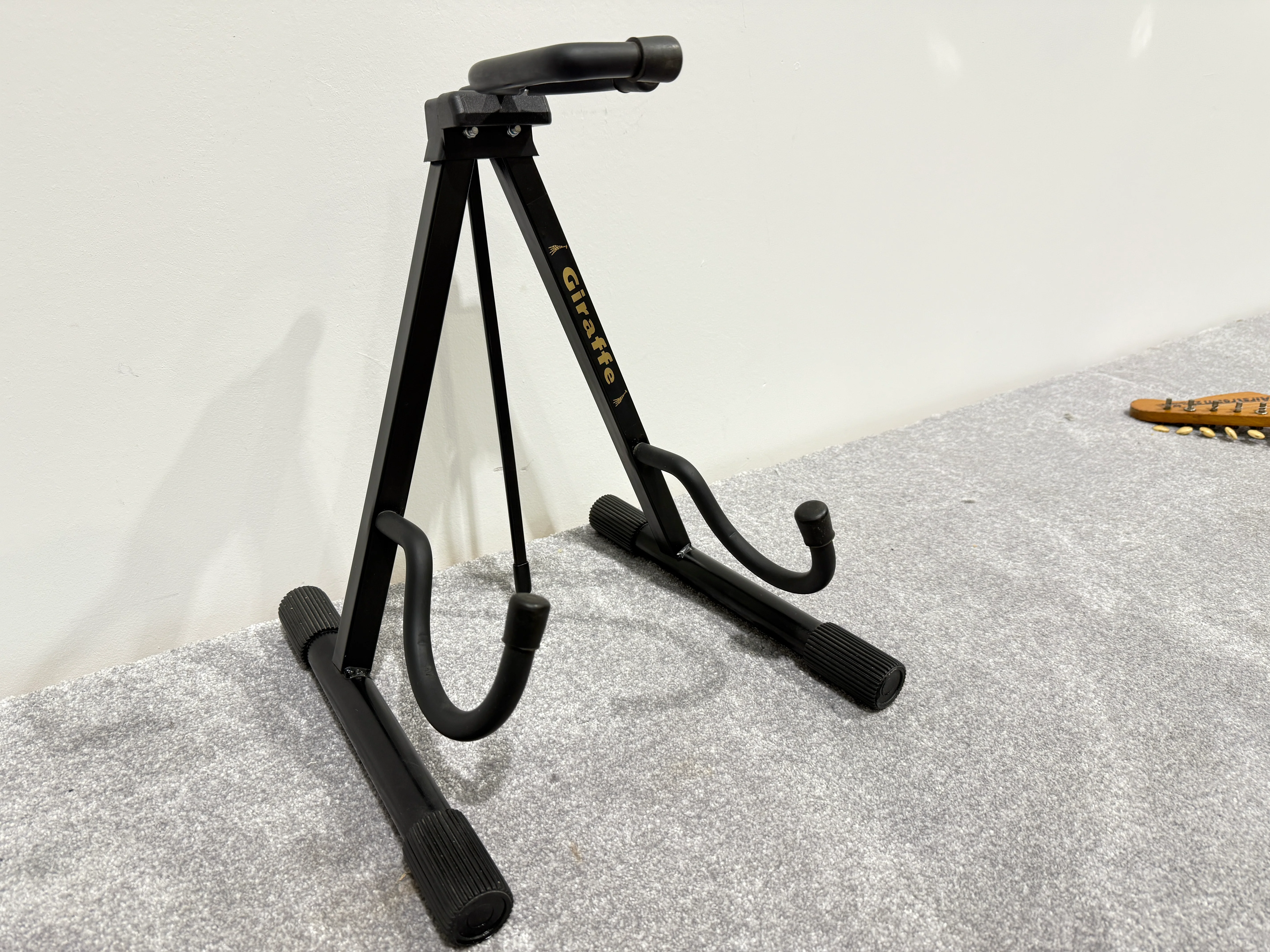 Giraffe Folding / Extendable Guitar or Bass Guitar Stand - Image 7