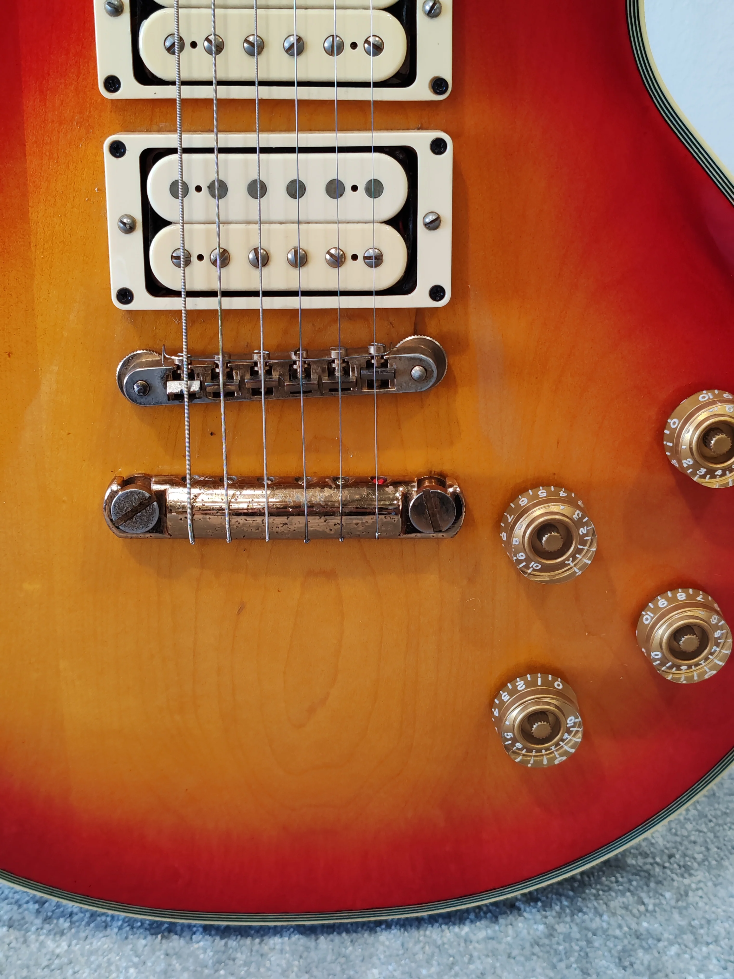 Greco Custom 1980 Les Paul 'Ace Frehley' of Kiss Fame – Very Good Condition w/ Hard Case - Image 3