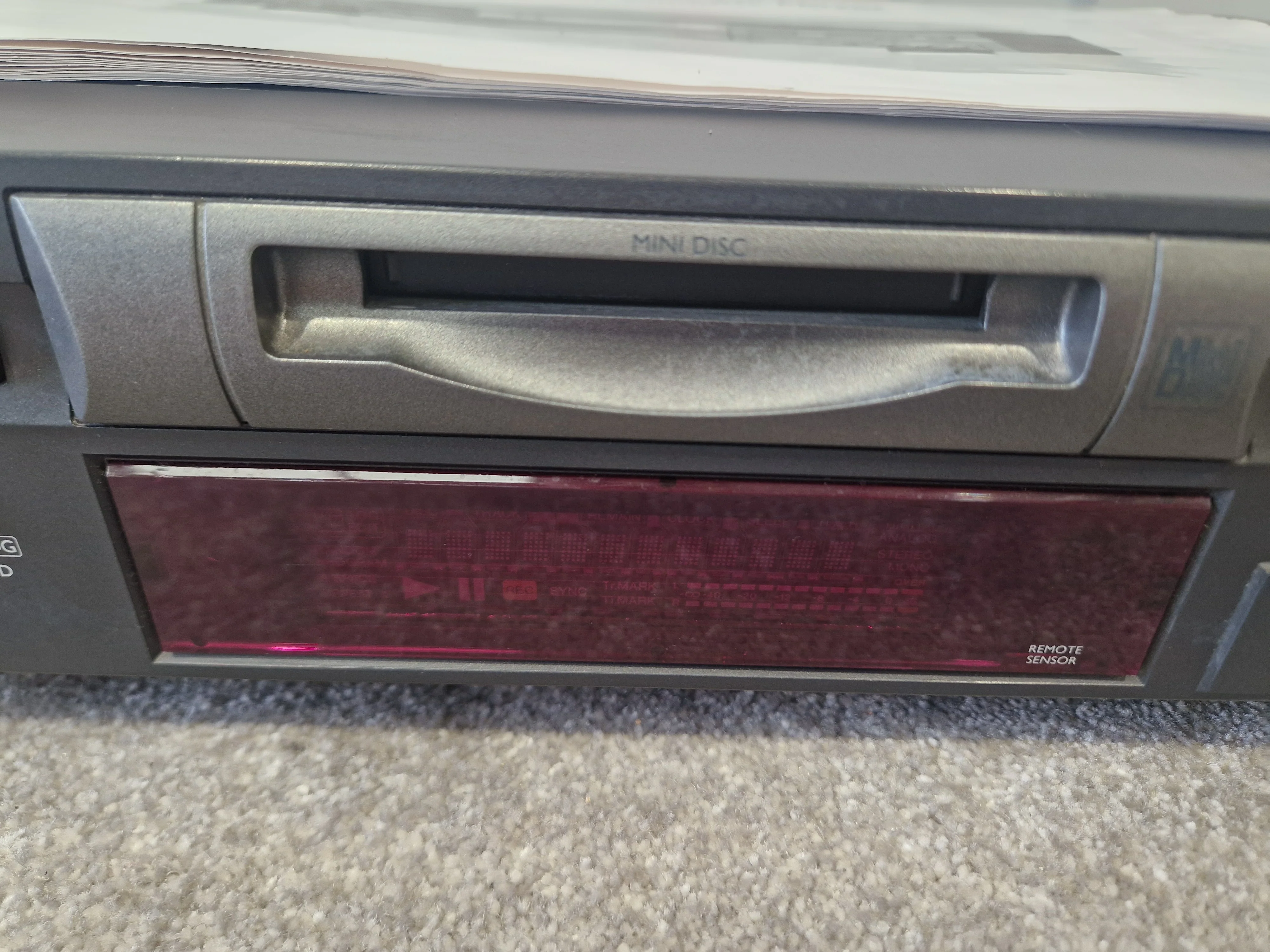 Grundig MD 50 MiniDisc Player/Recorder – Built-In Power Cable – Good w/ Manual - Image 3