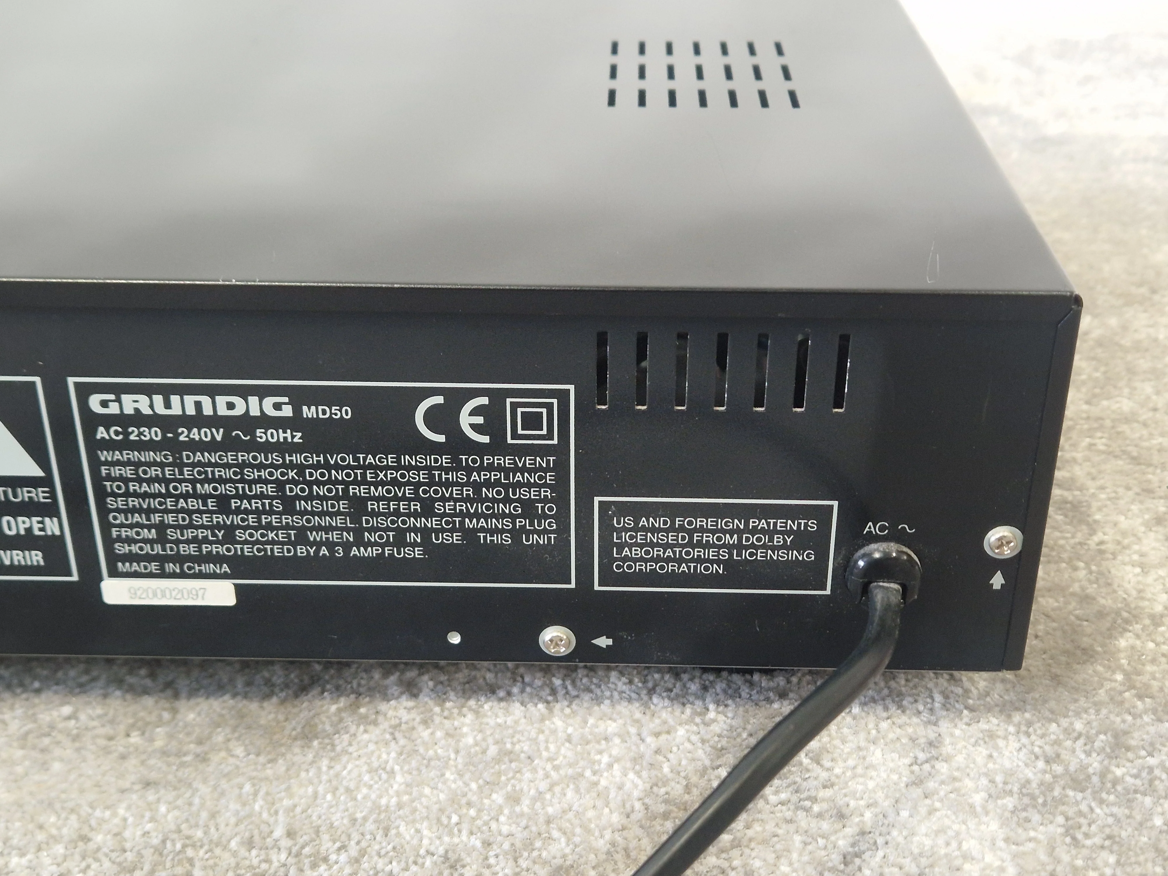 Grundig MD 50 MiniDisc Player/Recorder – Built-In Power Cable – Good w/ Manual - Image 9