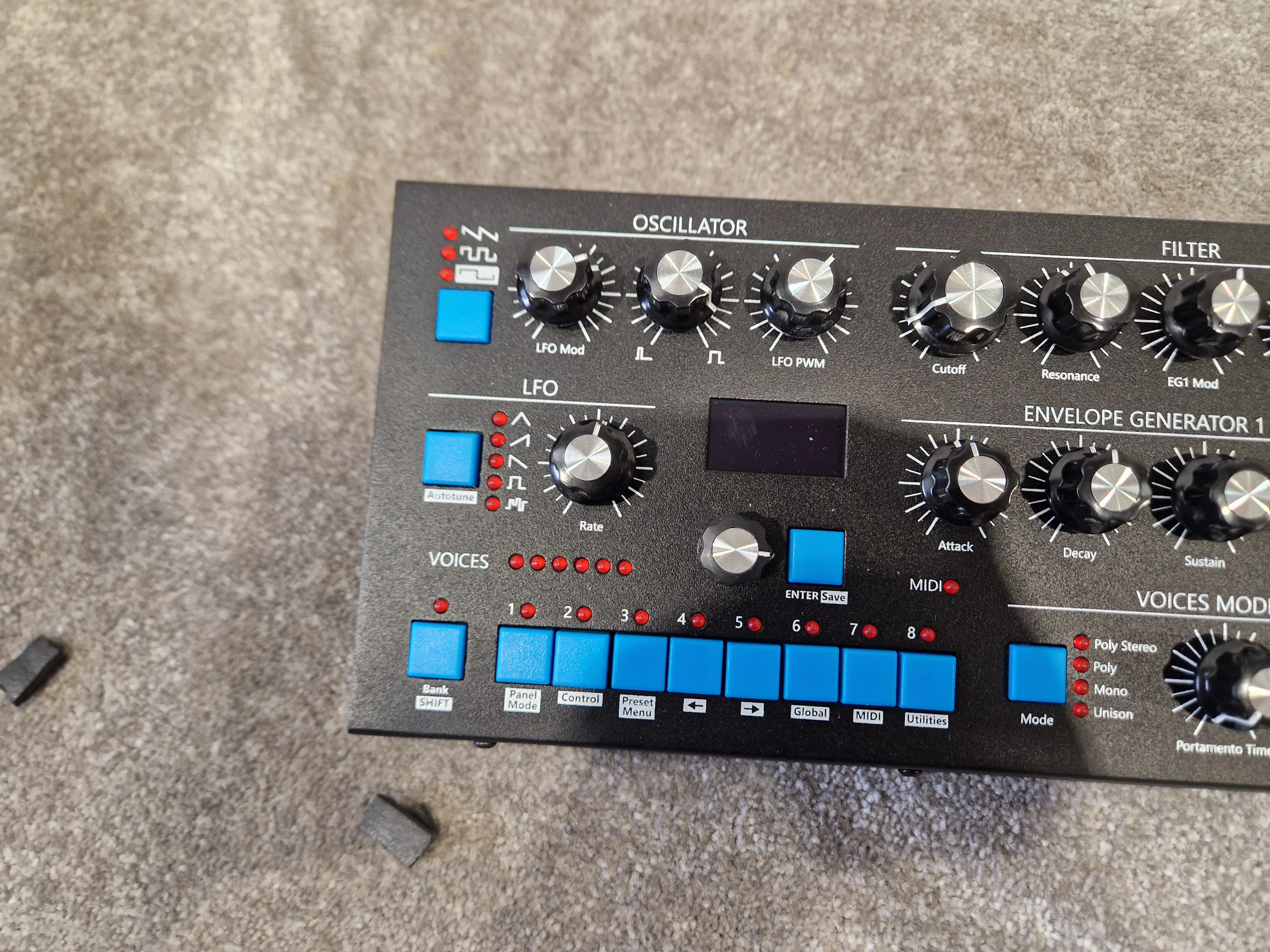 GS Music Bree6 Desktop Synthesizer – Analog Signal Path – 6-Voice Polyphony – Open Box New - Image 4