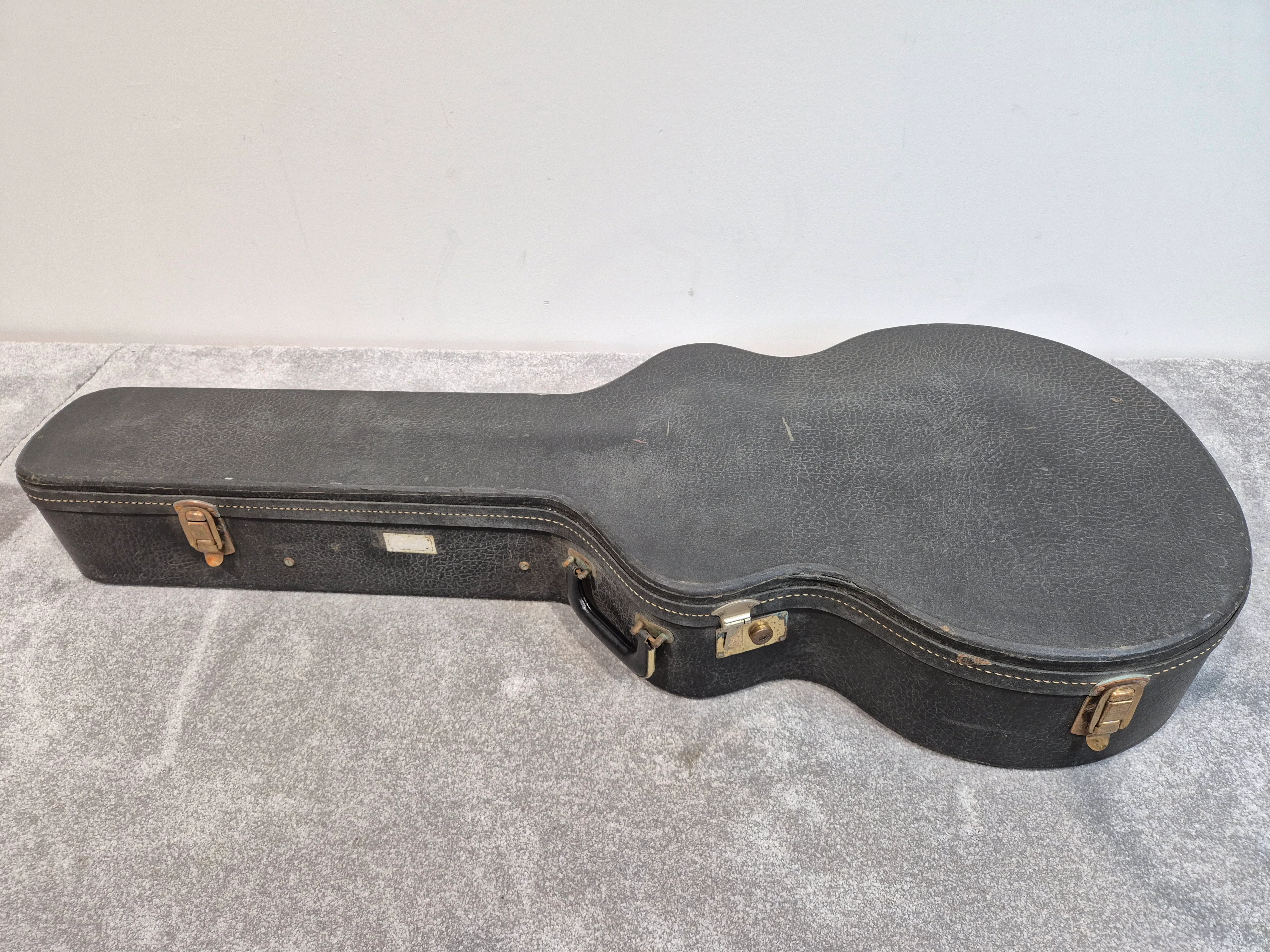 Guild Hard Case - Acoustic Guitar Hard Case - Dreadnought - Image 3