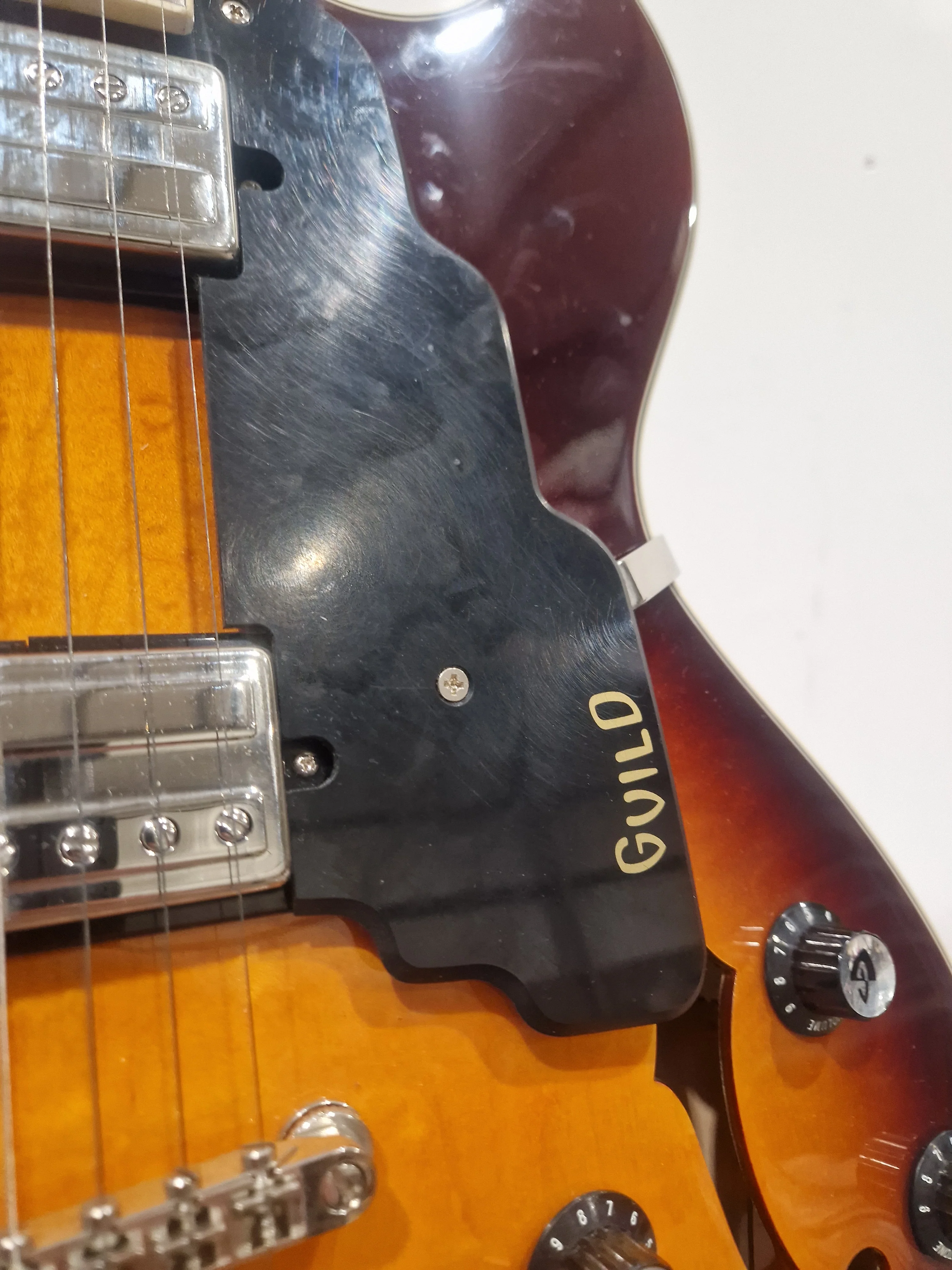 Guild Starfire SF-1SC/ATB Sunburst Hollow-Body Electric Guitar – Hollow-Body Electric Guitar - Excellent - Image 8