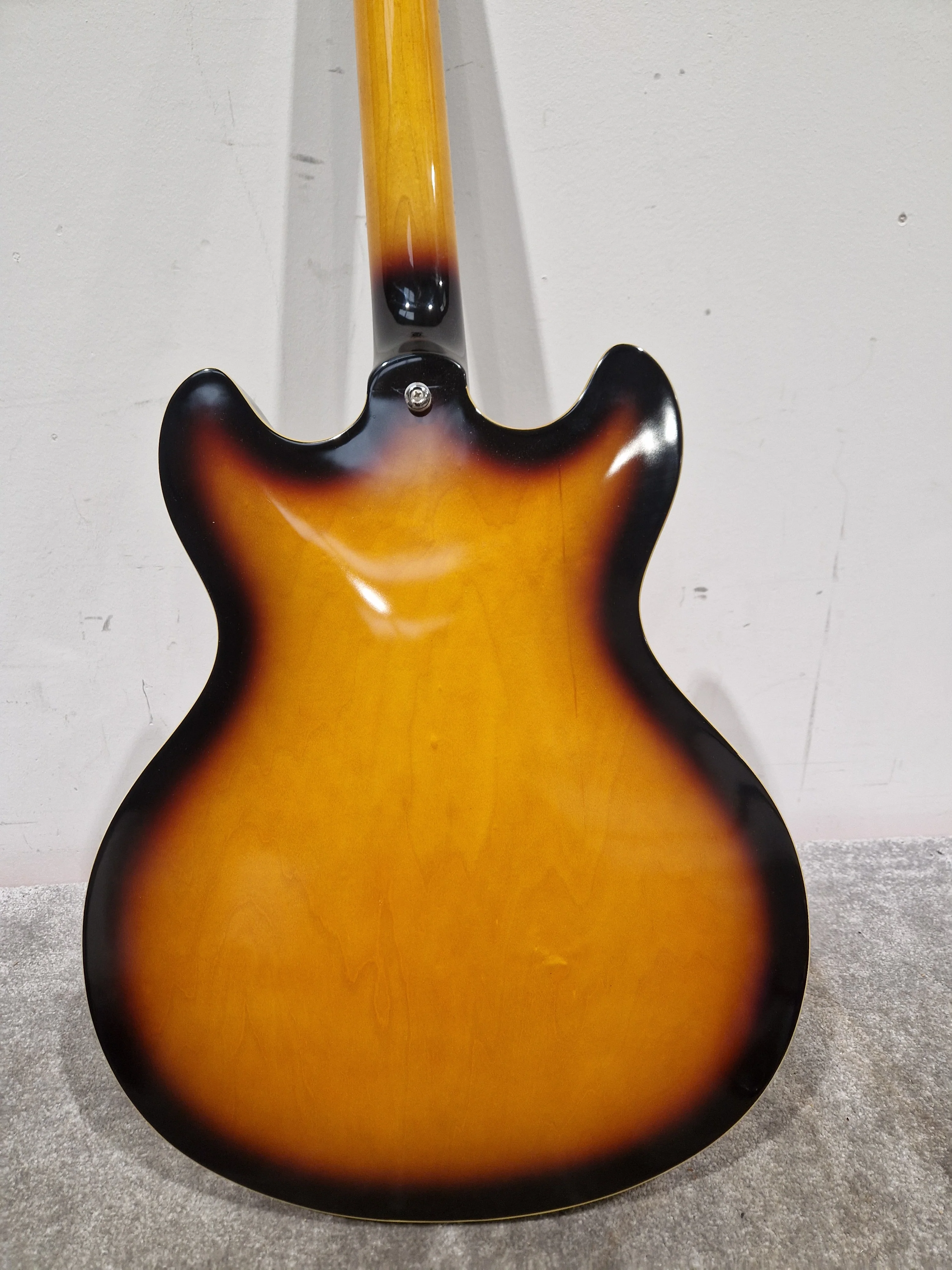 Hamer XT - Semi-Hollow Electric Guitar - Sunburst - Excellent w/ Hard Case - Image 18