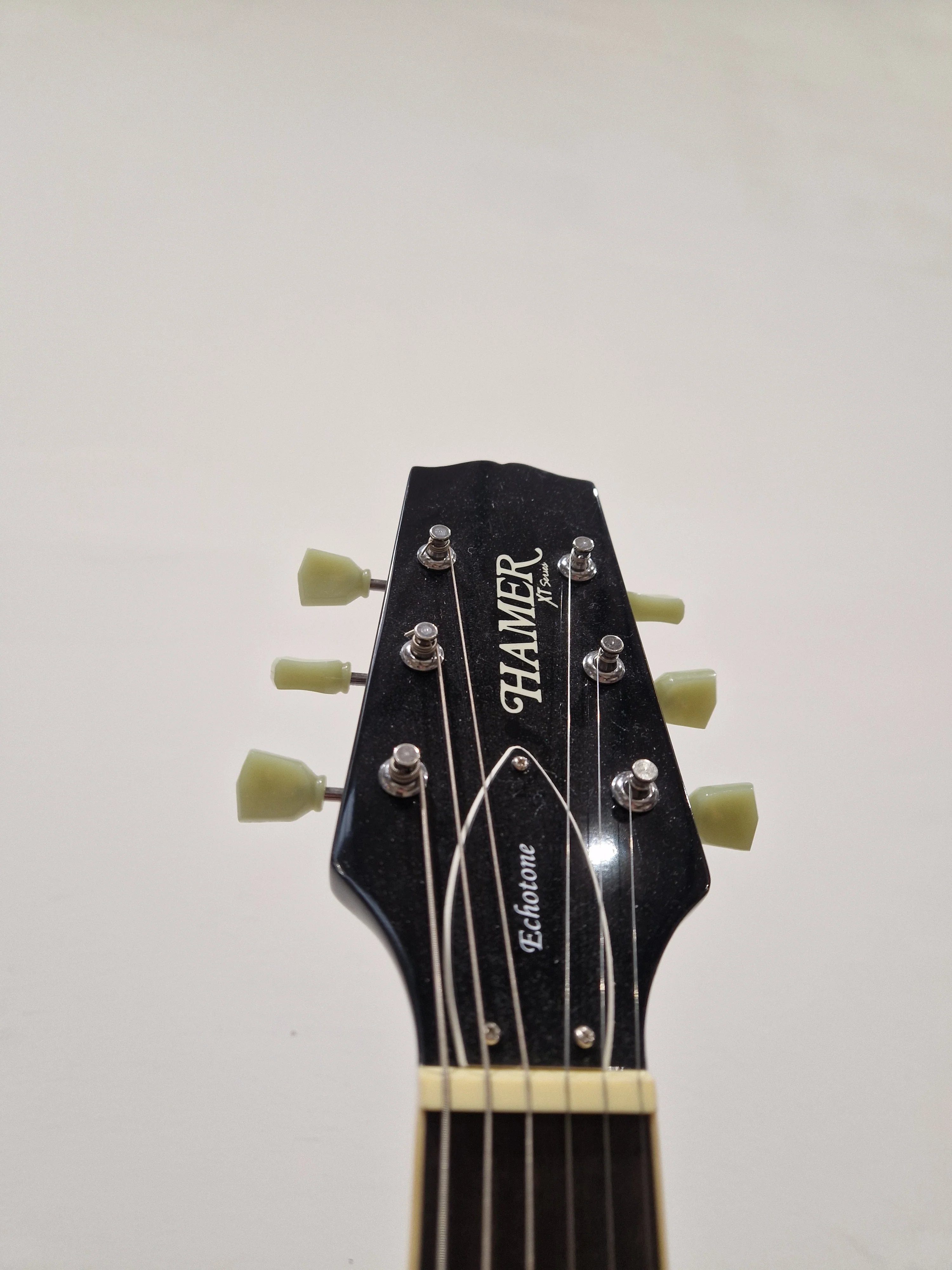 Hamer XT - Semi-Hollow Electric Guitar - Sunburst - Excellent w/ Hard Case - Image 8