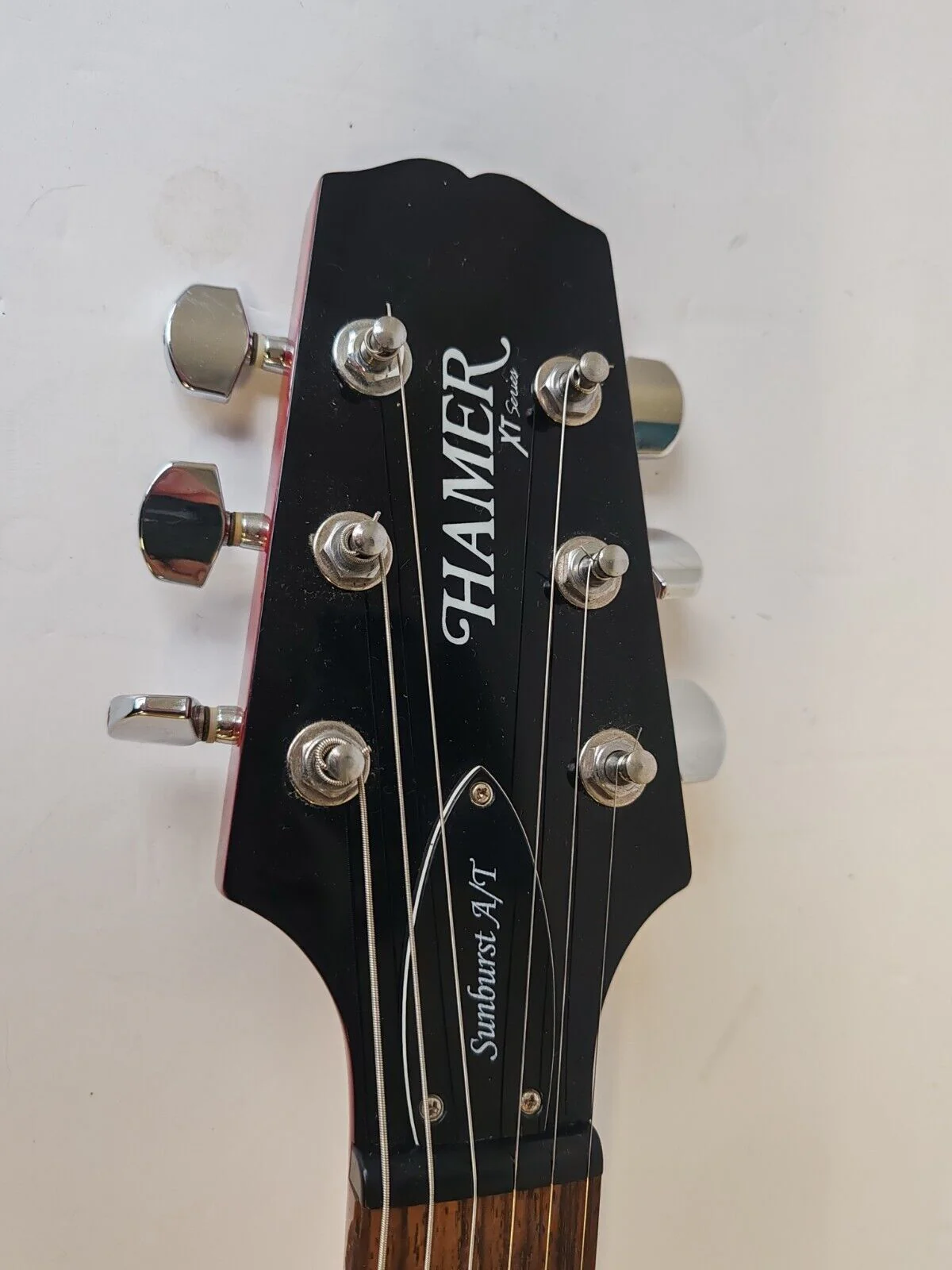 Hamer XT Series Sunburst A/T Electric Guitar - Free UK Shipping - Image 4
