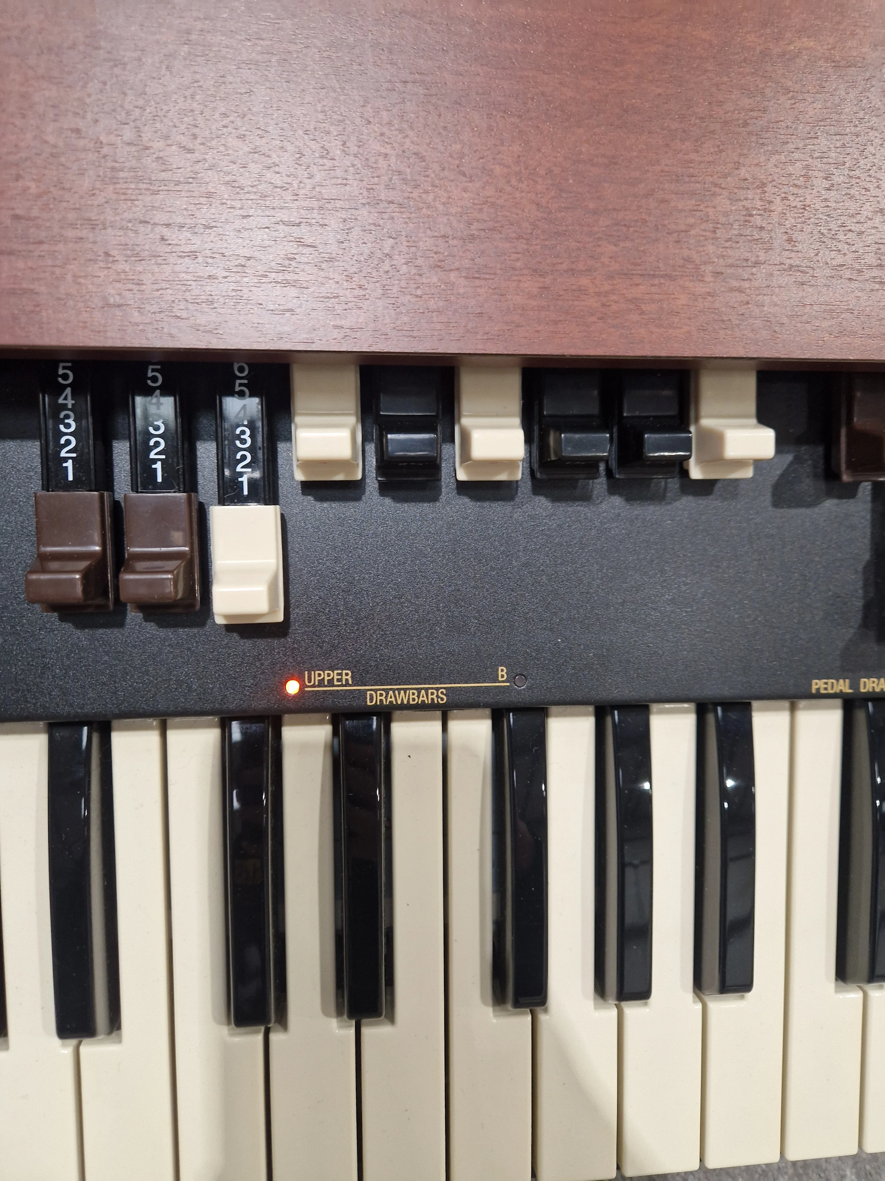 Hammond XK-3c Electric Keyboard/Organ - Excellent - Image 10
