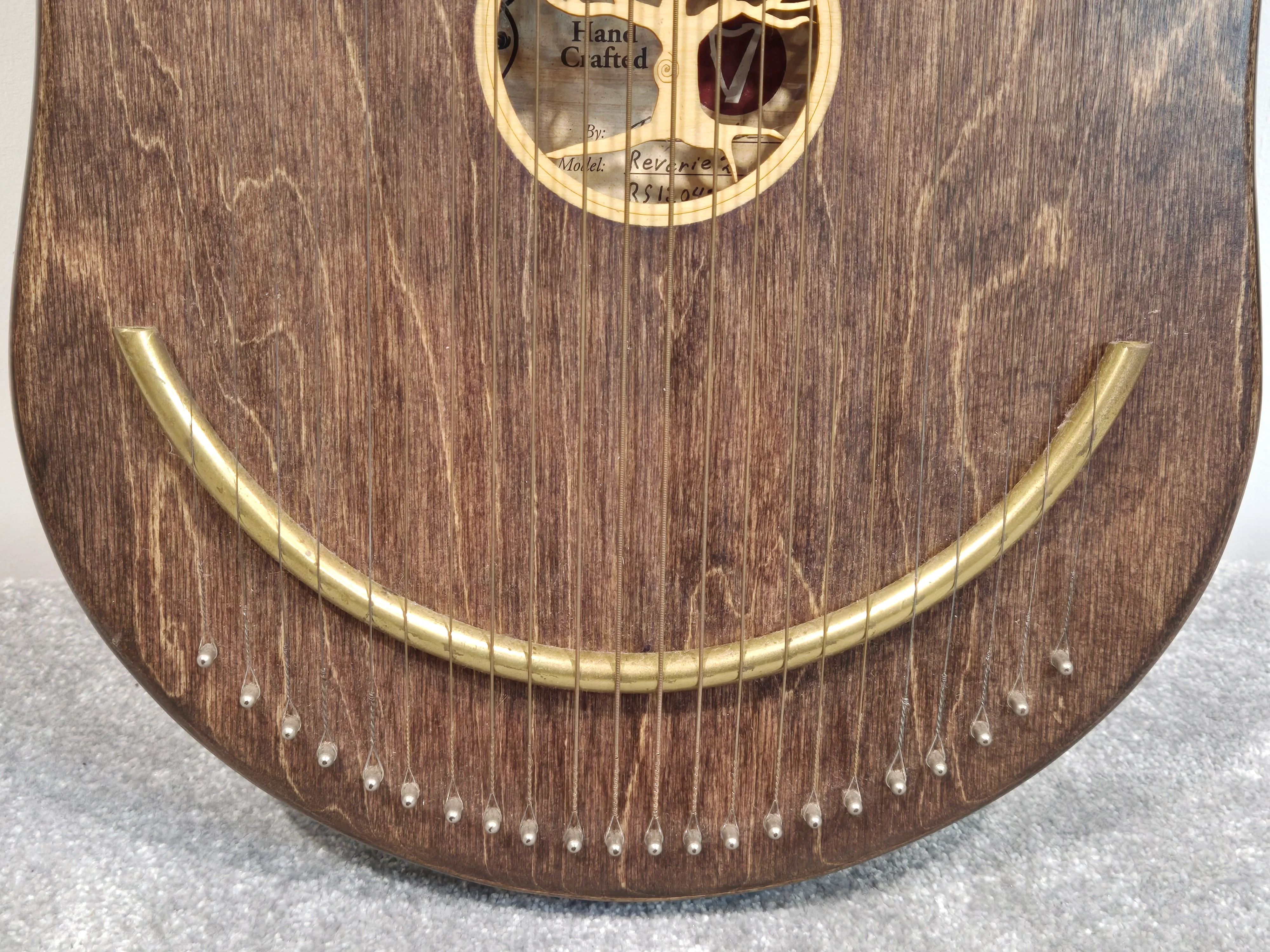 Handcrafted Reverie 2 Deluxe - High-Quality Harp - Solid Wood Body w/ Soft Bag - Image 3