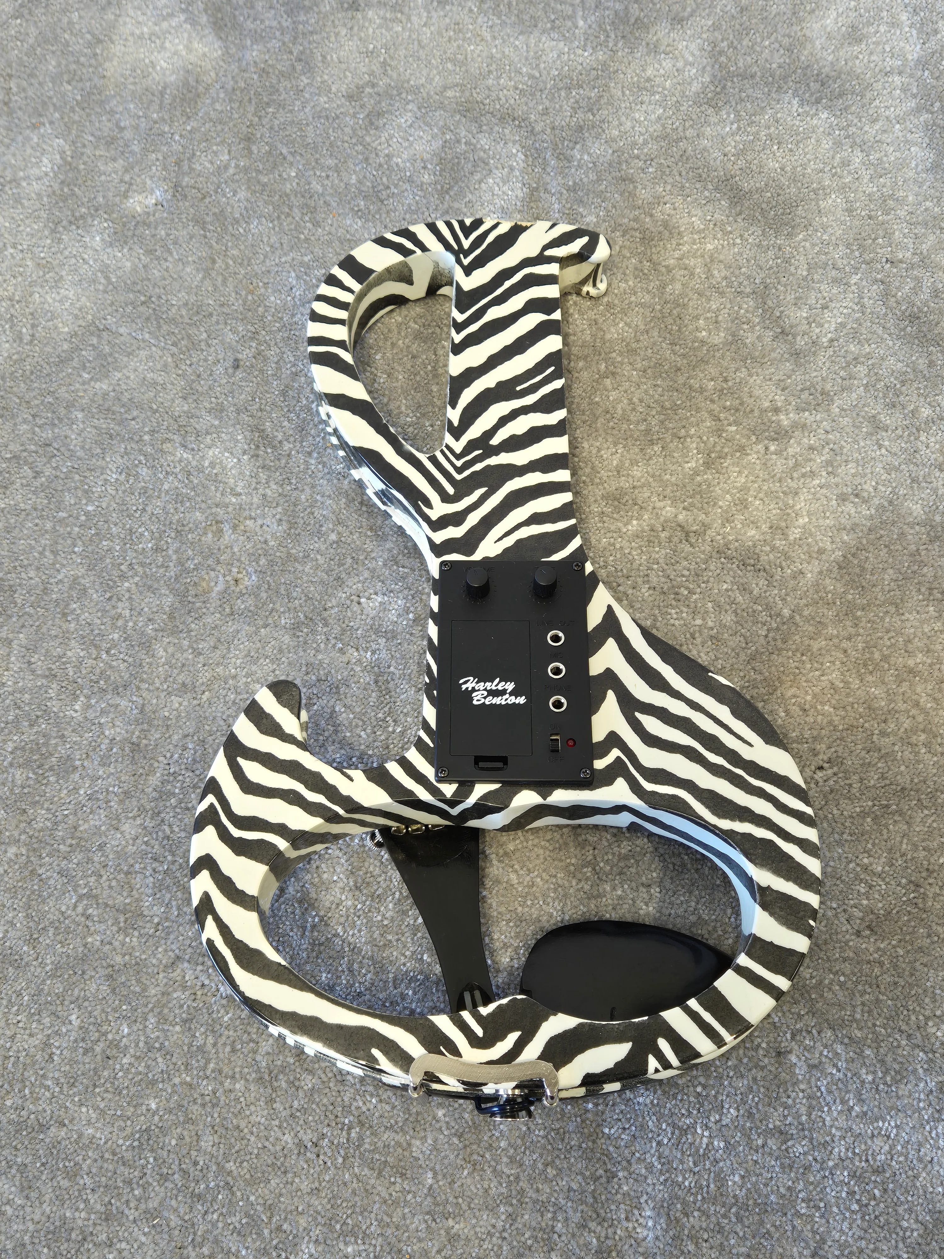Harley Benton HBV 890 BW - Electric Violin (Spares or Repairs) - Image 3