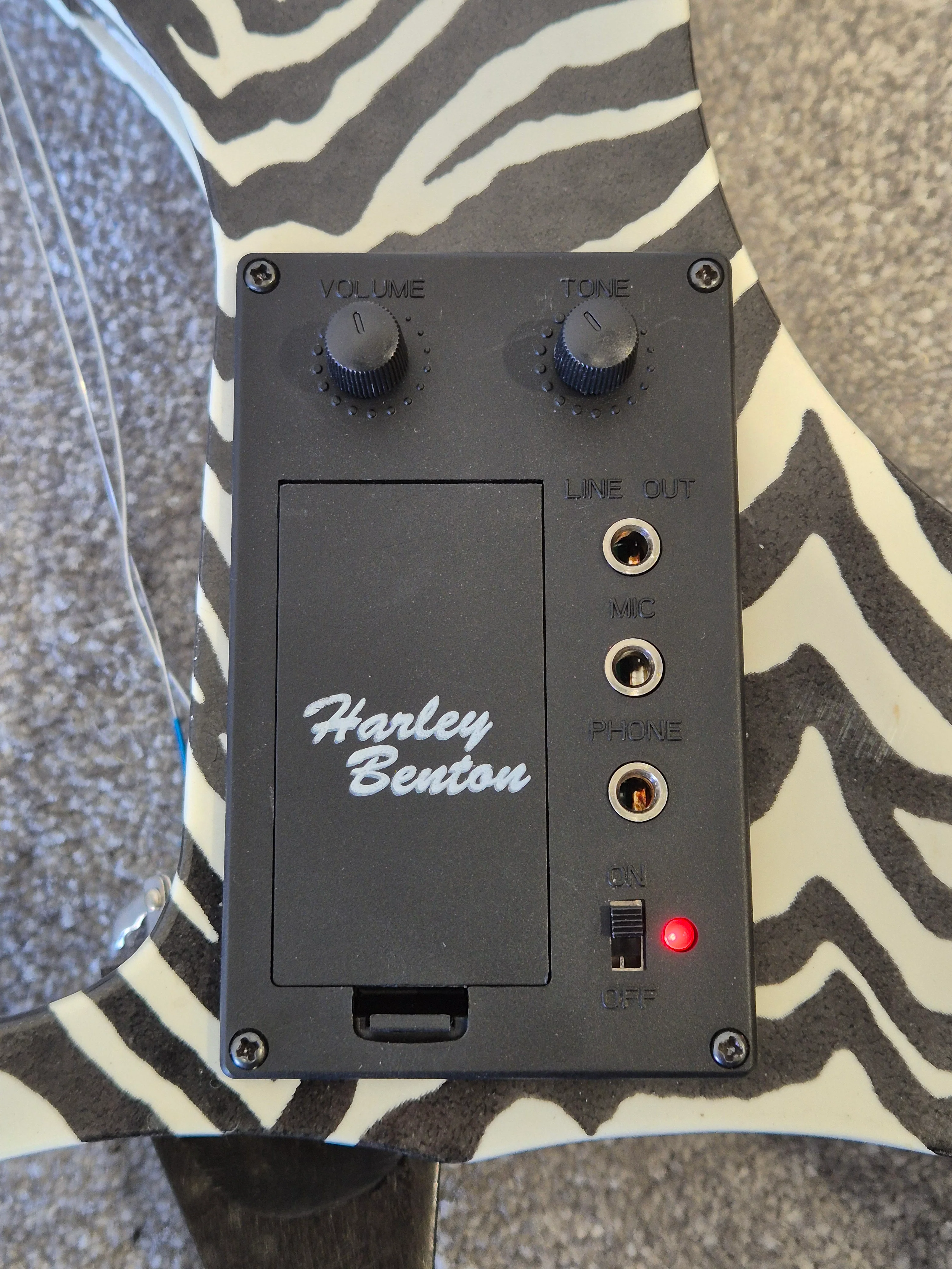 Harley Benton HBV 890 BW - Electric Violin (Spares or Repairs) - Image 4