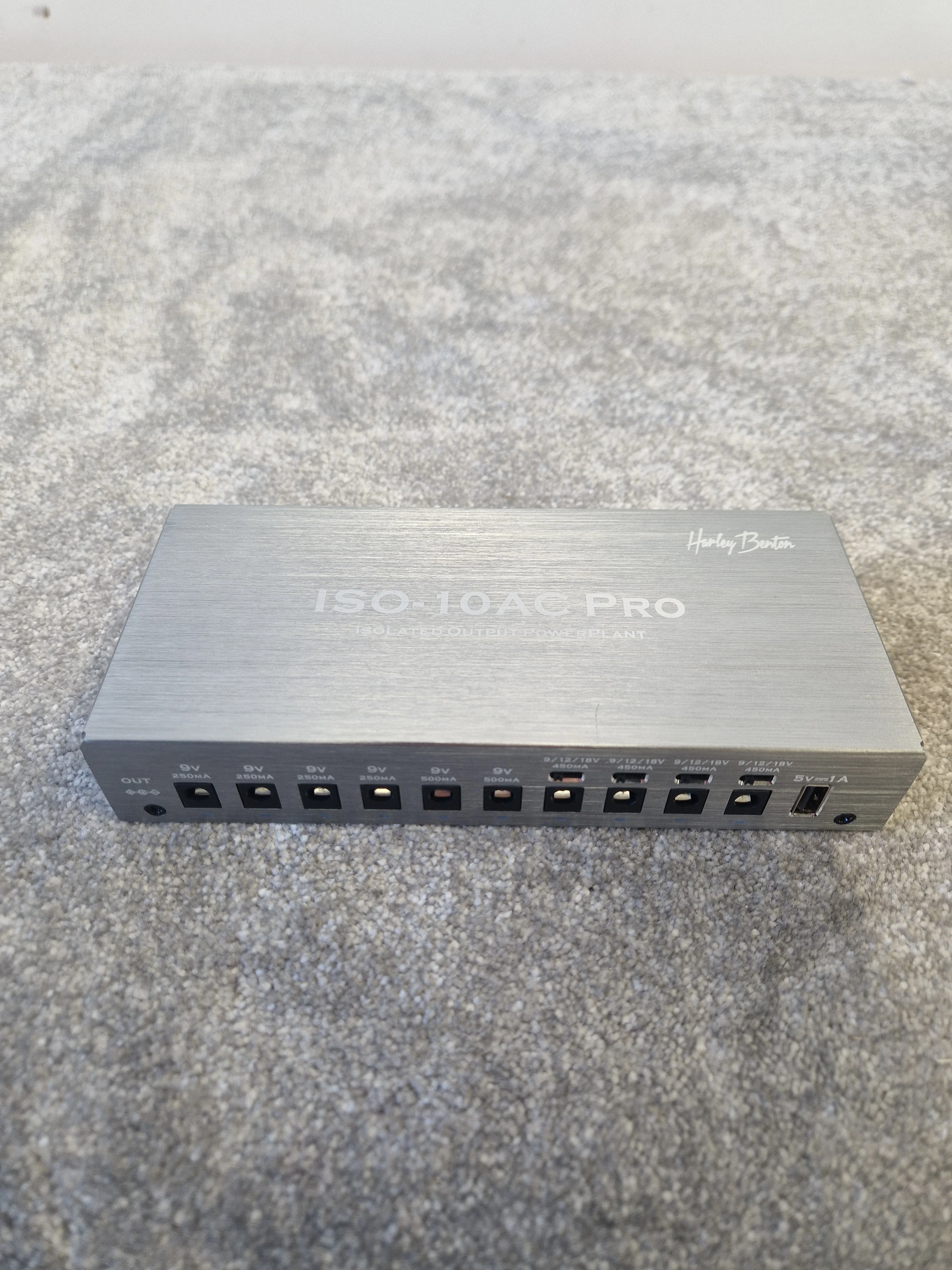 Harley Benton ISO-10AC Pro – Modular Pedalboard Power Supply – Excellent - Image 4