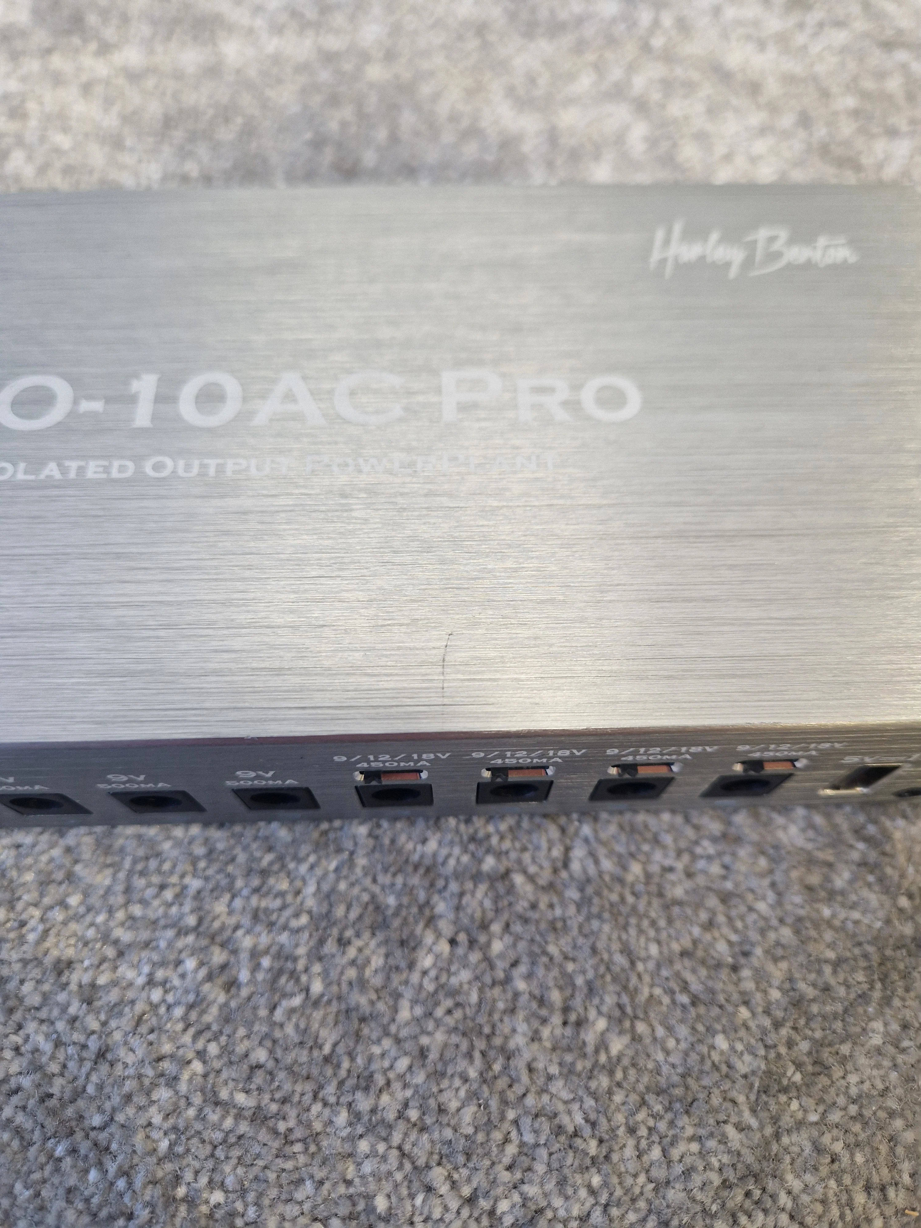 Harley Benton ISO-10AC Pro – Modular Pedalboard Power Supply – Excellent - Image 5