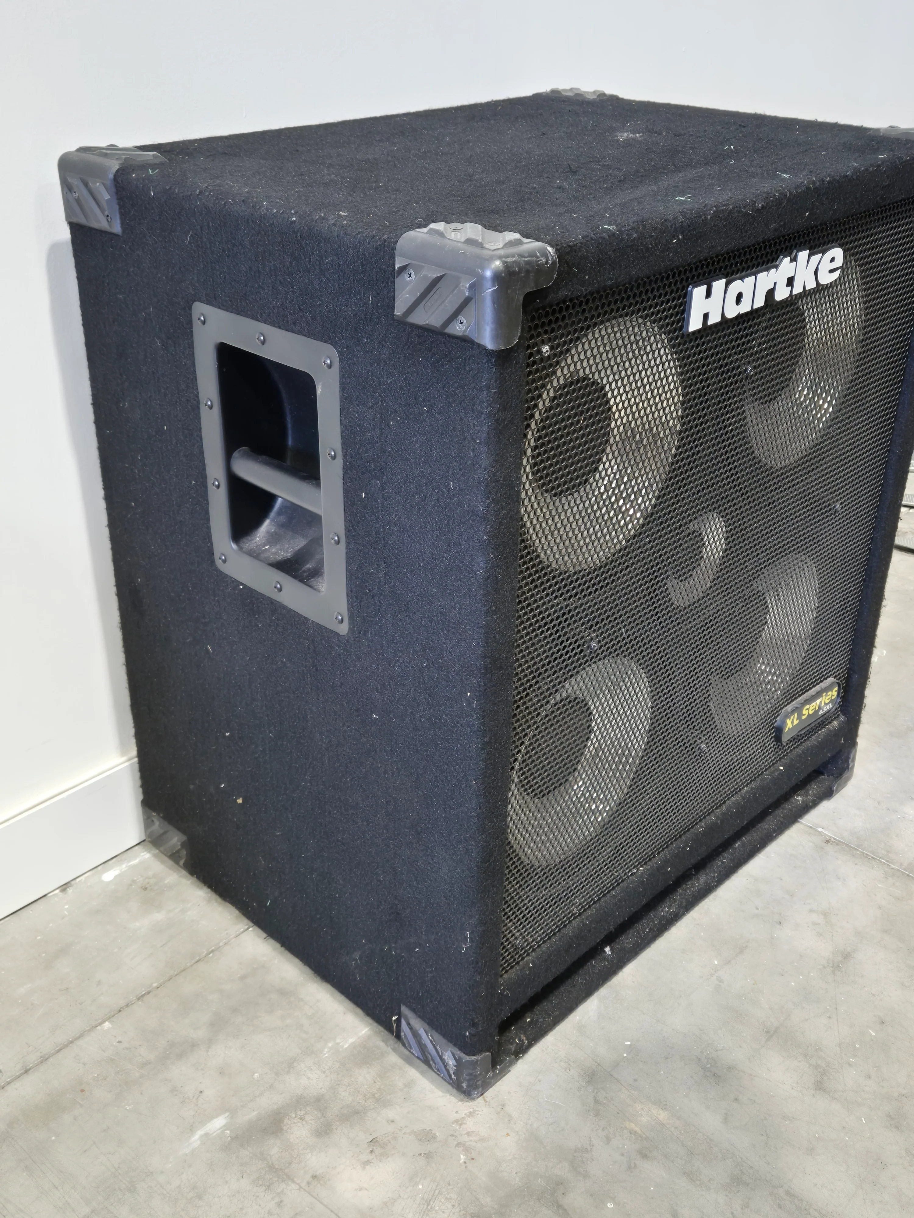 Hartke 4.5 XL - 4x10, 400-watts Bass Cabinet - Image 2