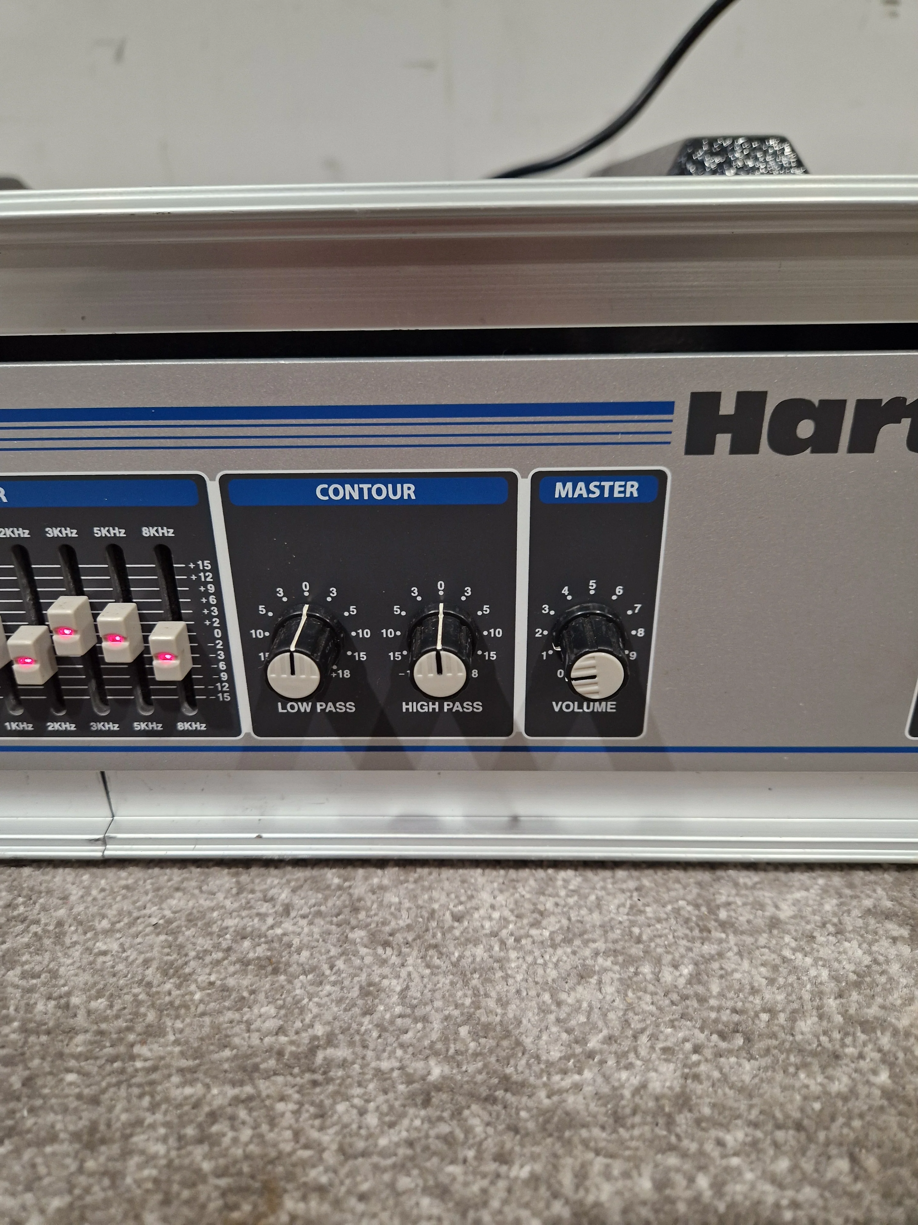 Hartke HA 5500 - 500W Bass Amplifier - Excellent w/ Hard Case - Image 8