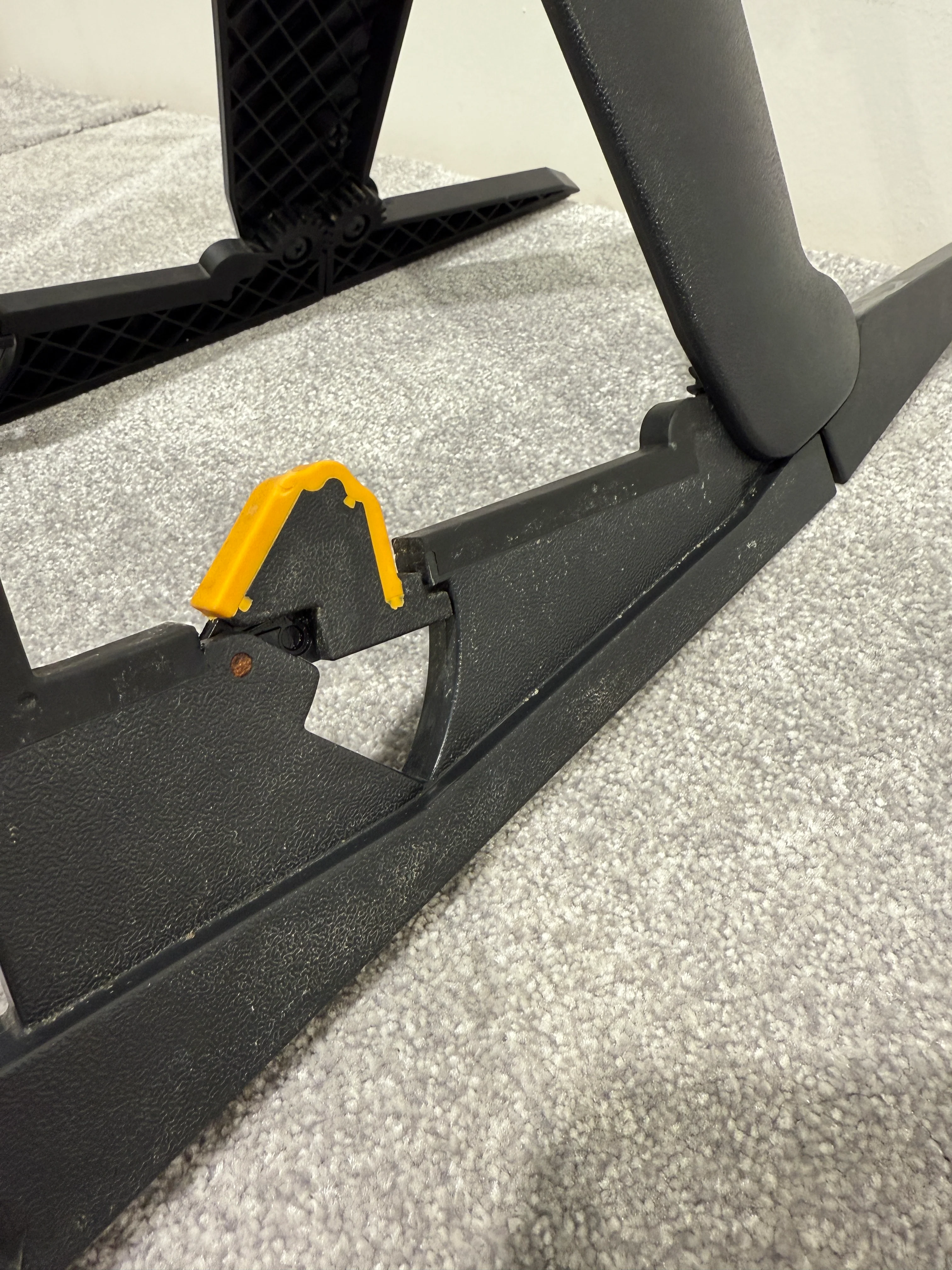 Hercules GS200B EZpack Compact Folding Guitar Stand - Image 3