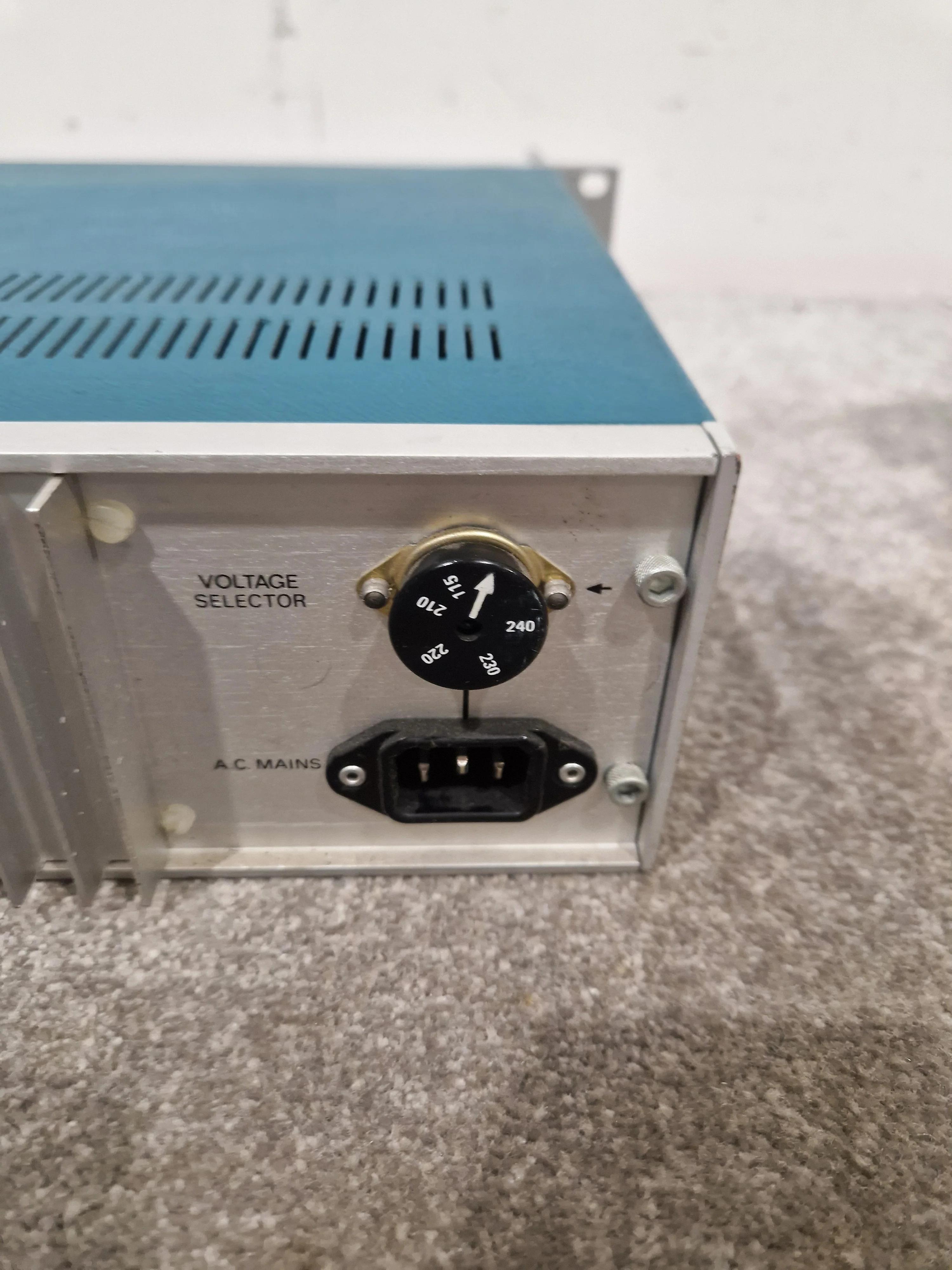 HH Electronics TPA-100D - Power Amplifier - Blue/Silver – Power Amplifier - Fair - Image 11