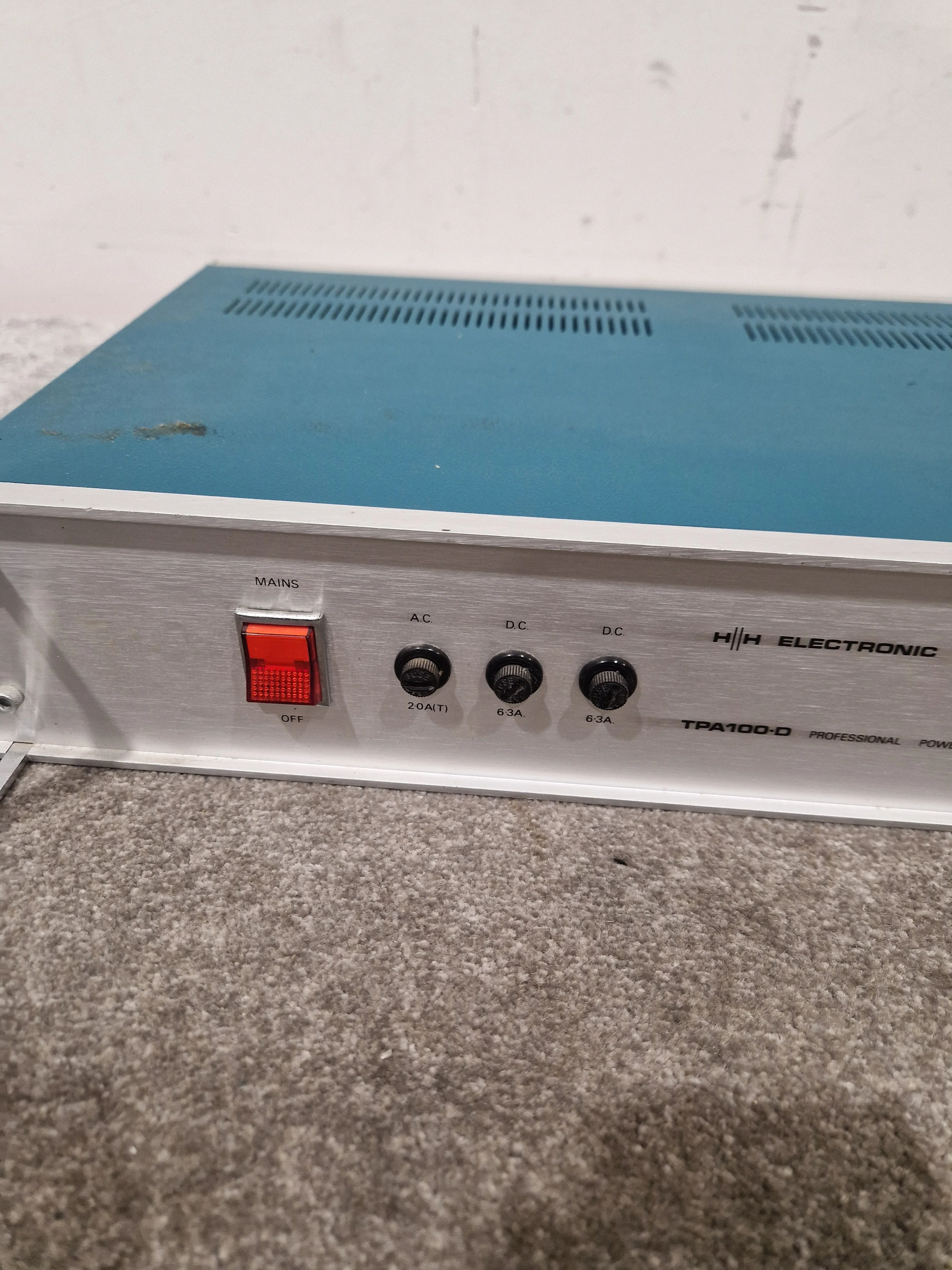HH Electronics TPA-100D - Power Amplifier - Blue/Silver – Power Amplifier - Fair - Image 9