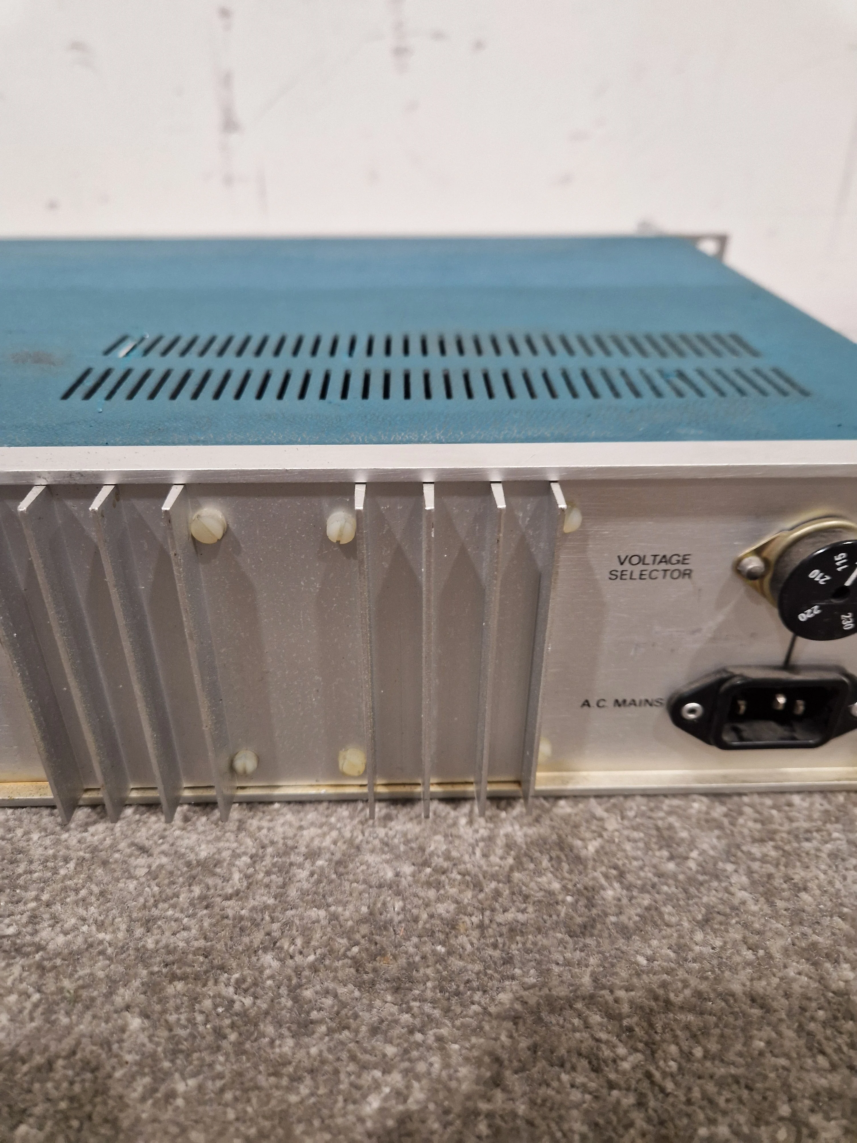 HH Electronics TPA-100D - Power Amplifier - Blue/Silver – Power Amplifier - Fair - Image 7