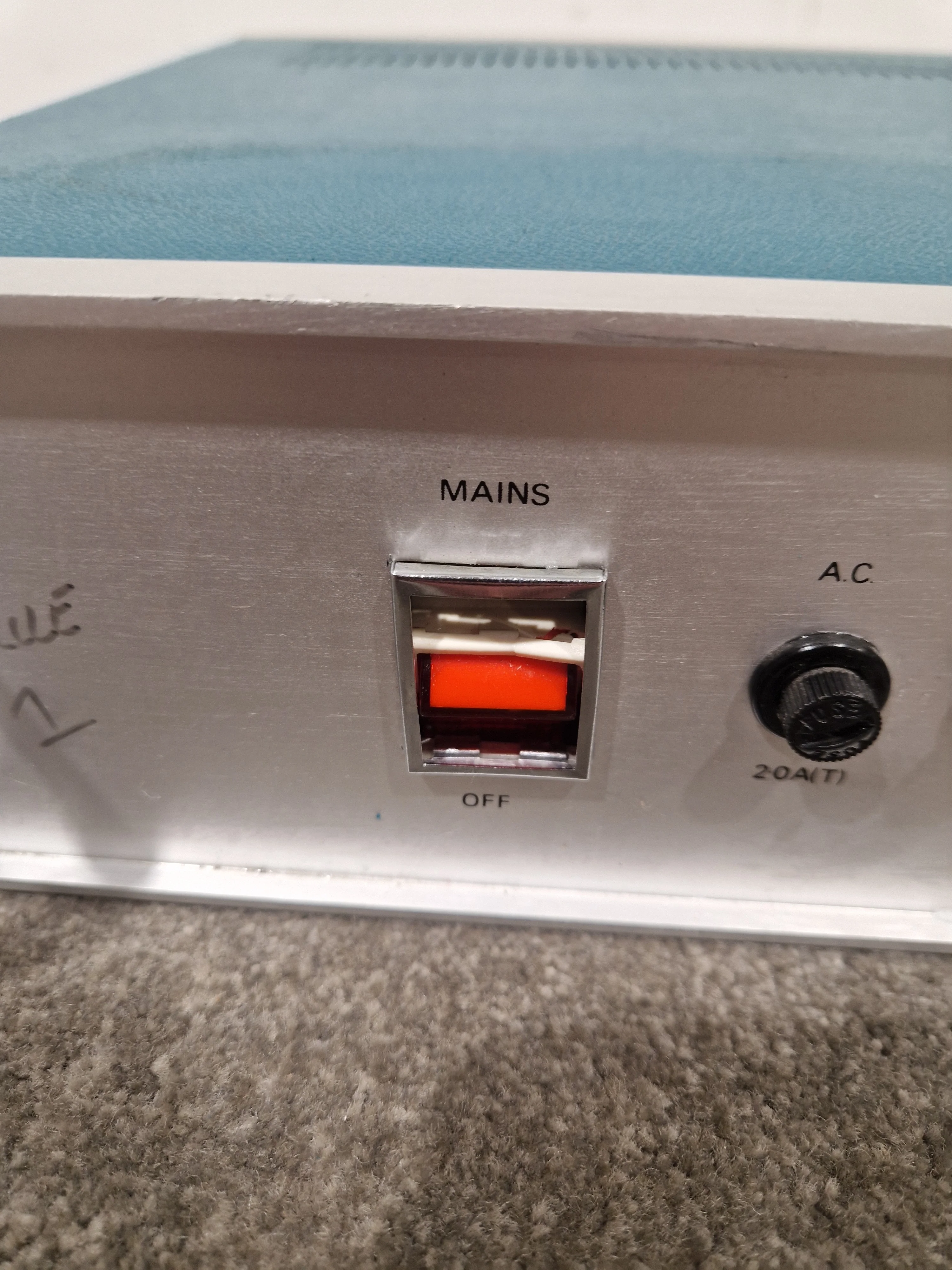 HH Electronics TPA-100D - Power Amplifier - Blue/Silver – Power Amplifier - Spares or Repair - Image 11