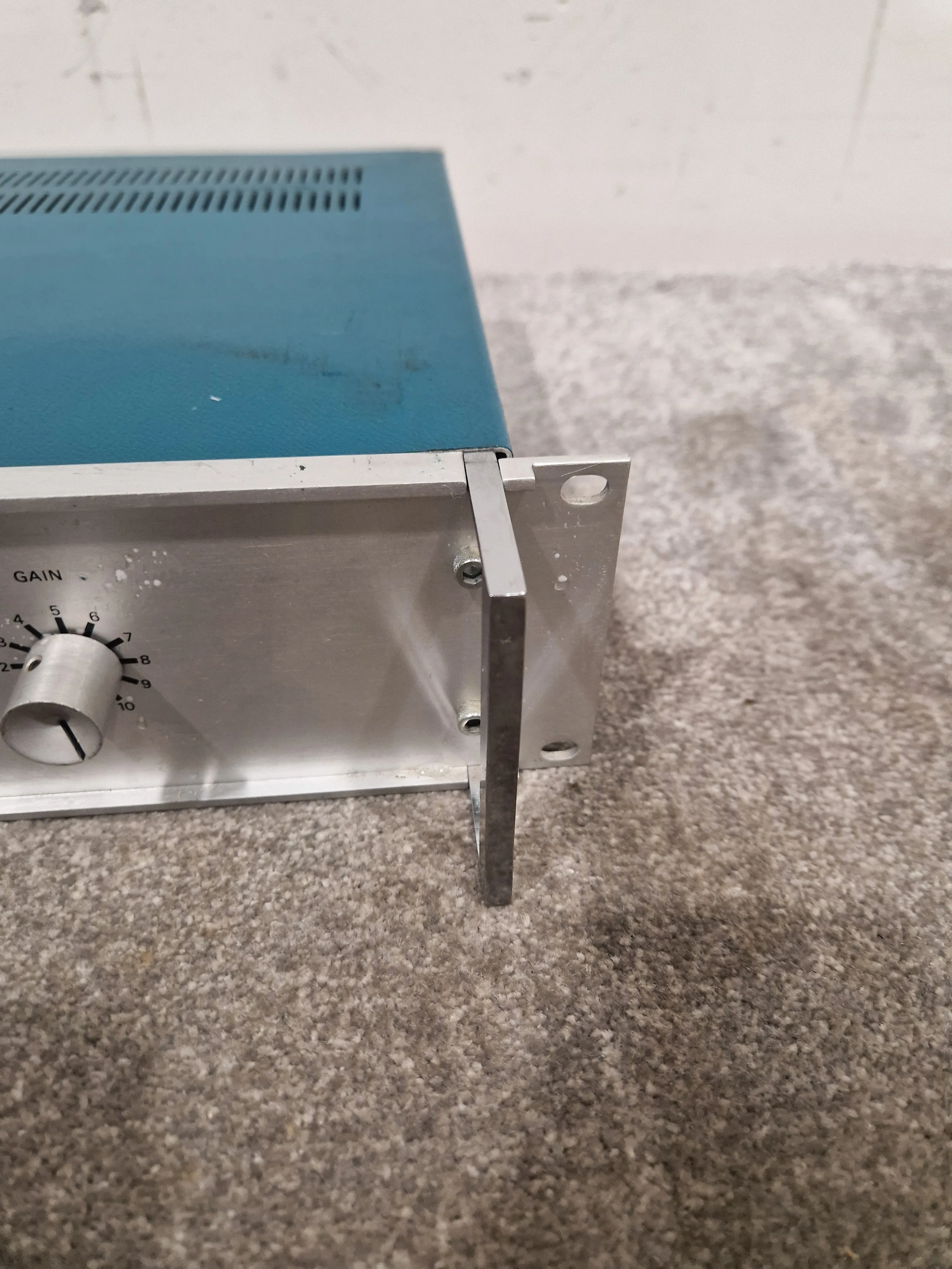 HH Electronics TPA-100D - Power Amplifier - Blue/Silver – Power Amplifier - Spares or Repair - Image 14