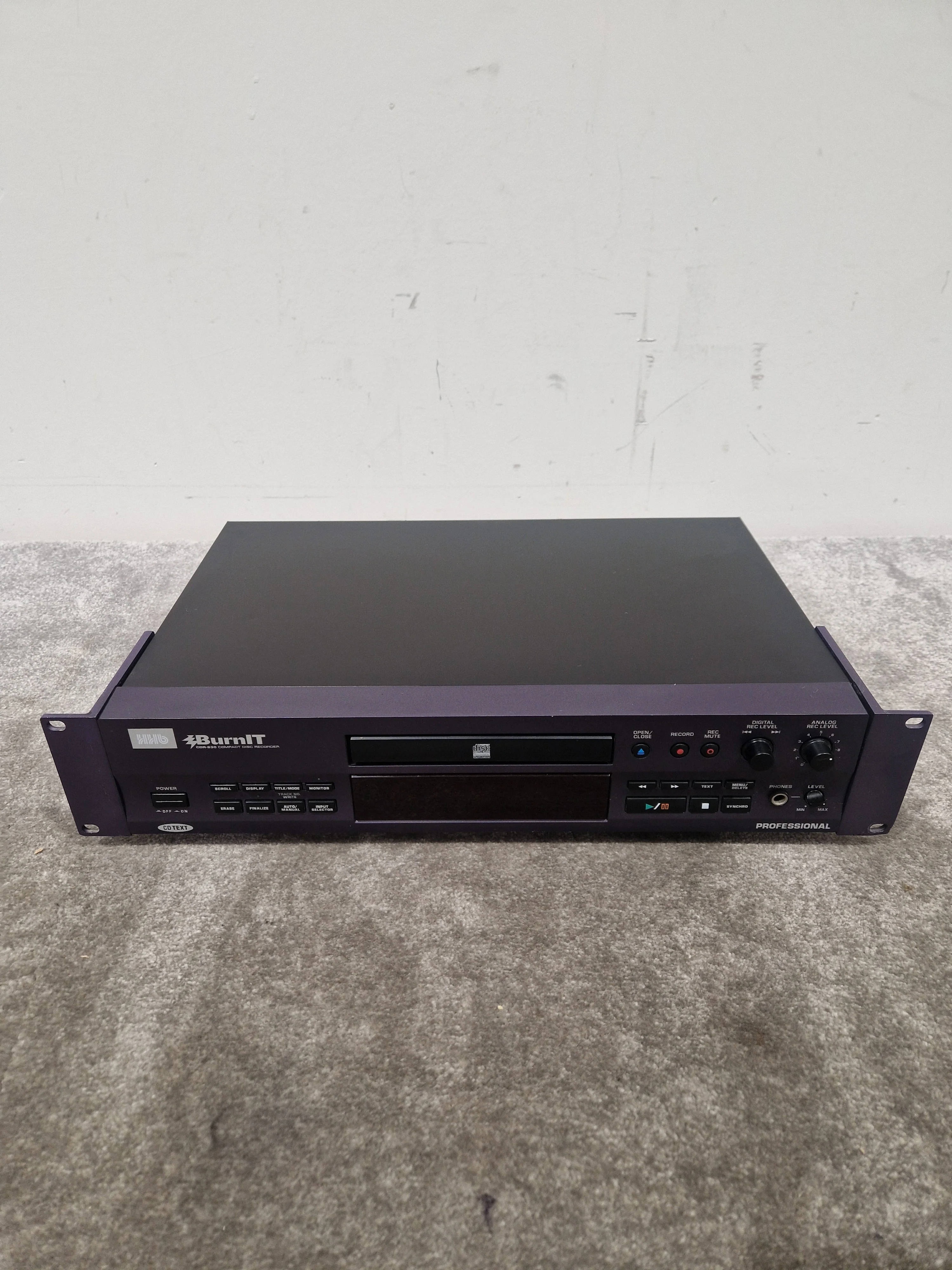 HHB BurnIT CDR-830 - Professional CD Recorder - Excellent w/ Power Supply and Remote - Image 3