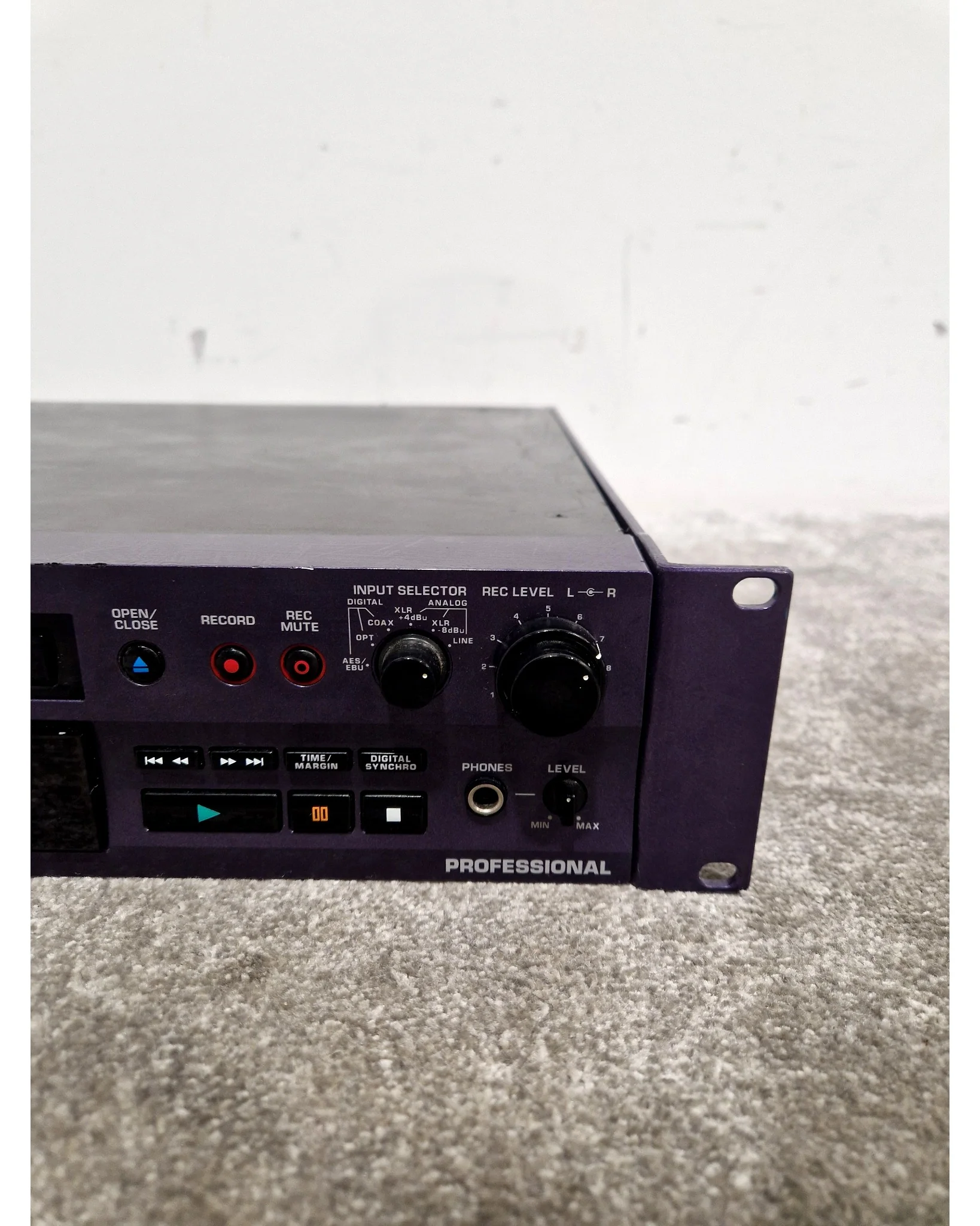 HHB CDR-850 - Compact Disc Recorder - Black - Spares or Repair - Image 12