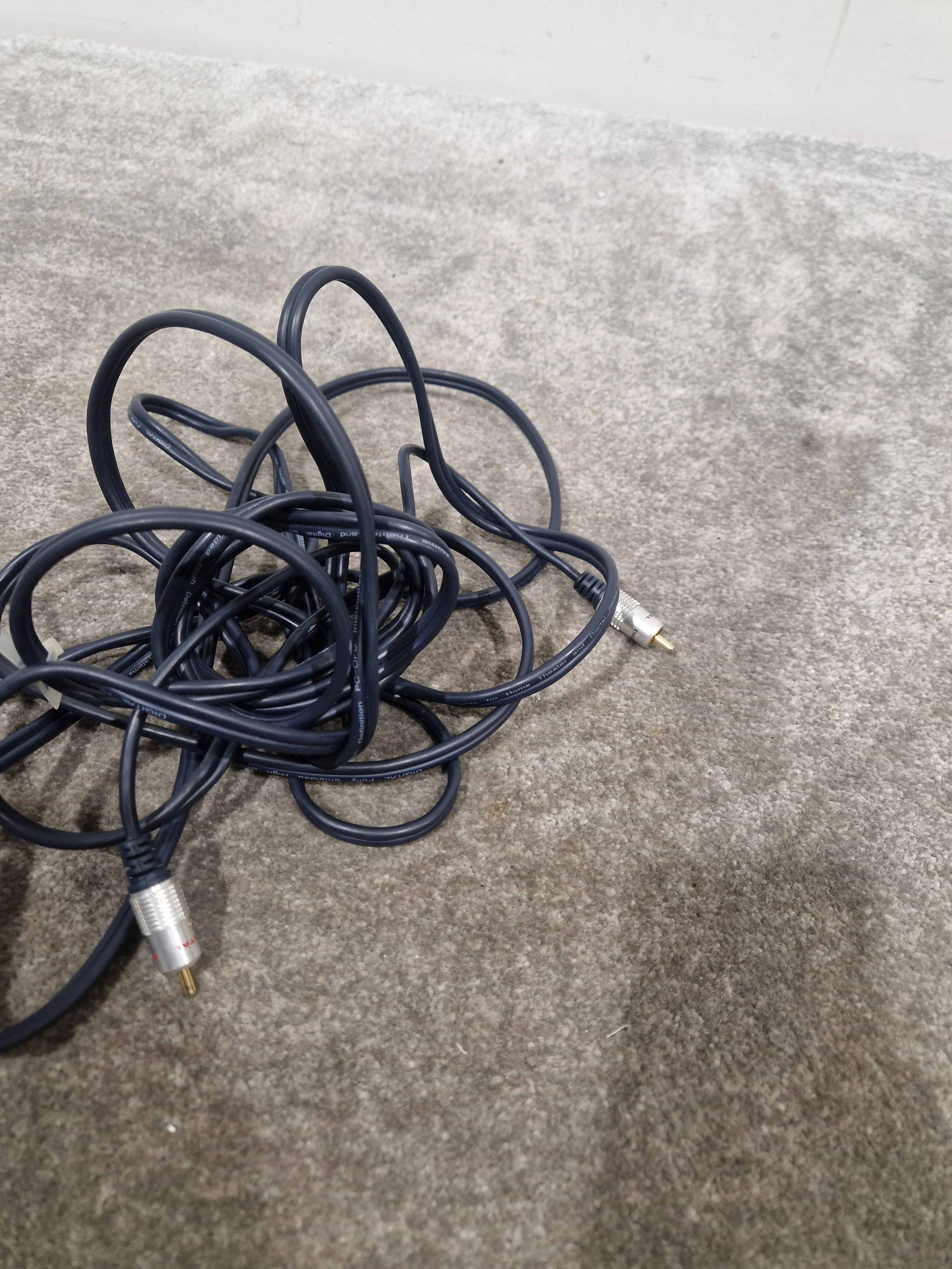 High Quality Dark Blue RCA TO 3.5mm Cable 12FT - Premium Audio Connection - Excellent - Image 13