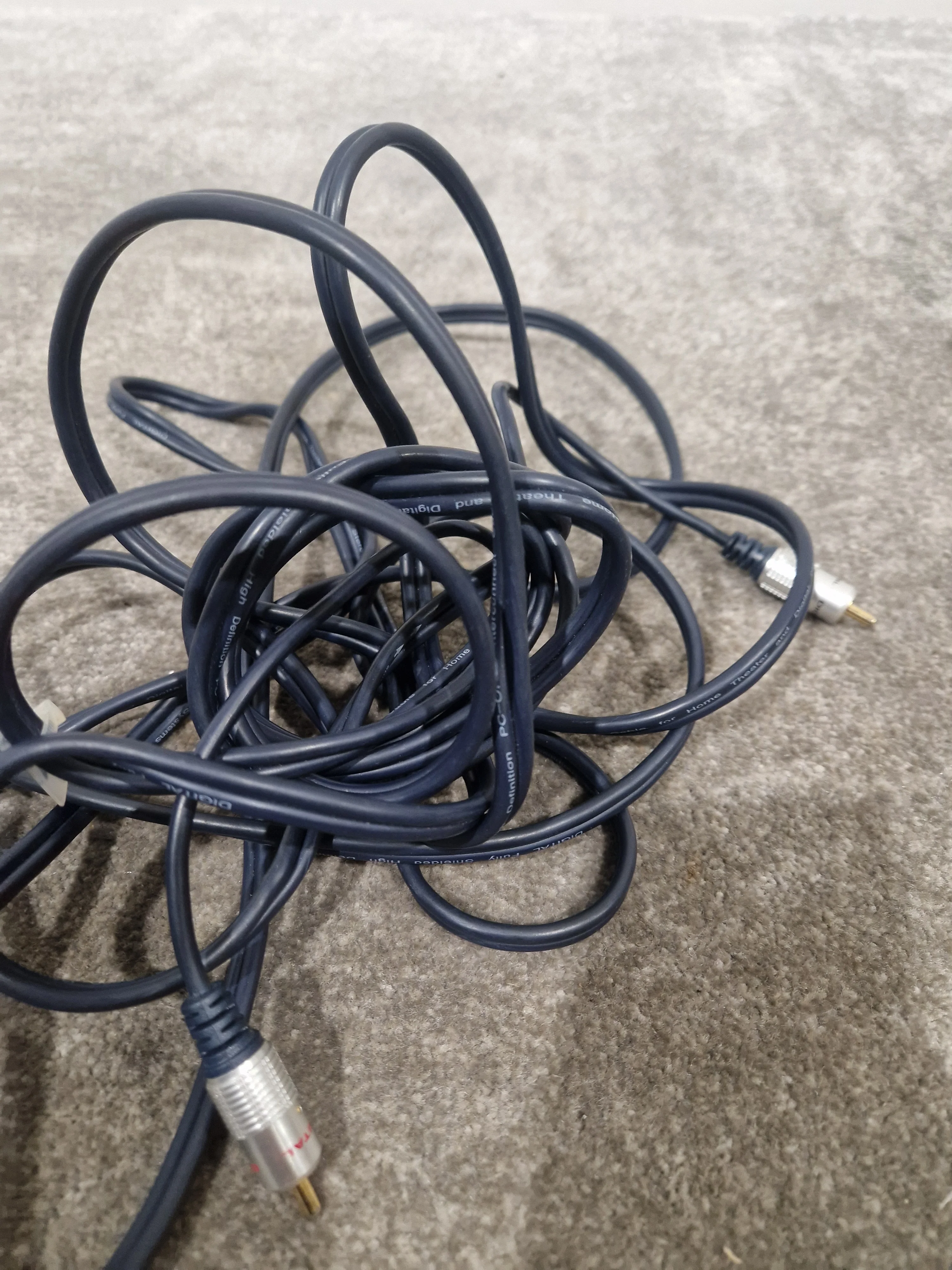 High Quality Dark Blue RCA TO 3.5mm Cable 12FT - Premium Audio Connection - Excellent - Image 7